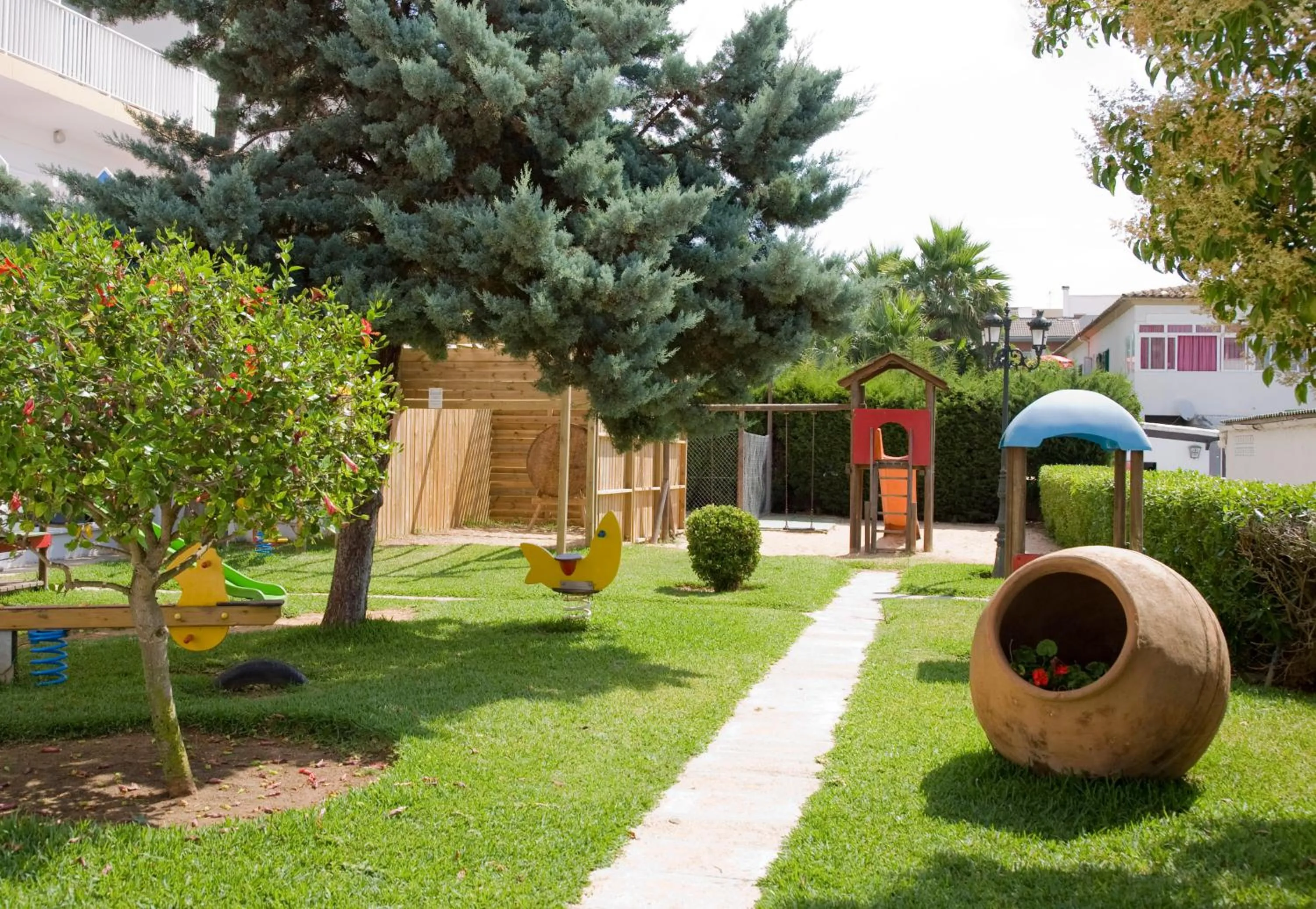 Children play ground in Globales Condes de Alcudia