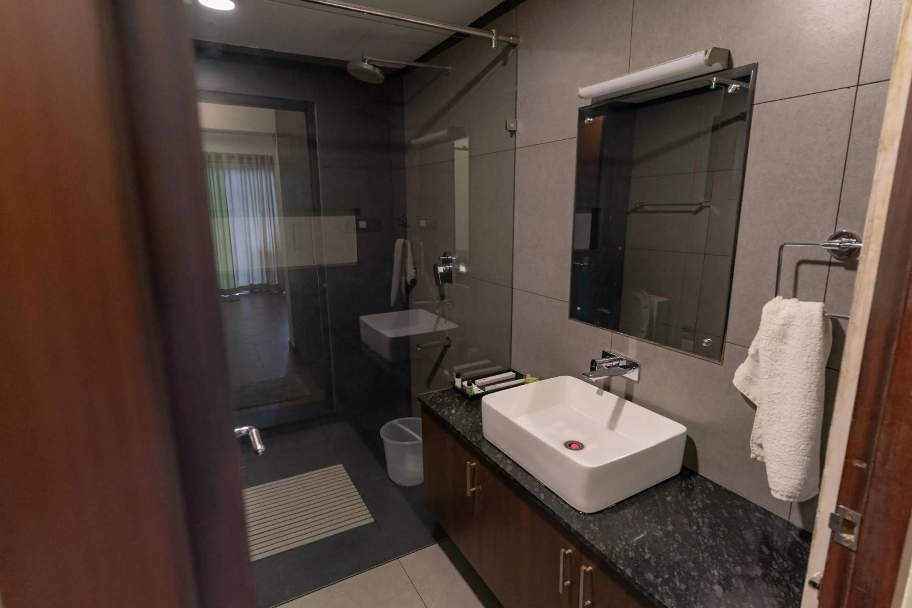 Shower in Beyond Pines Vagamon