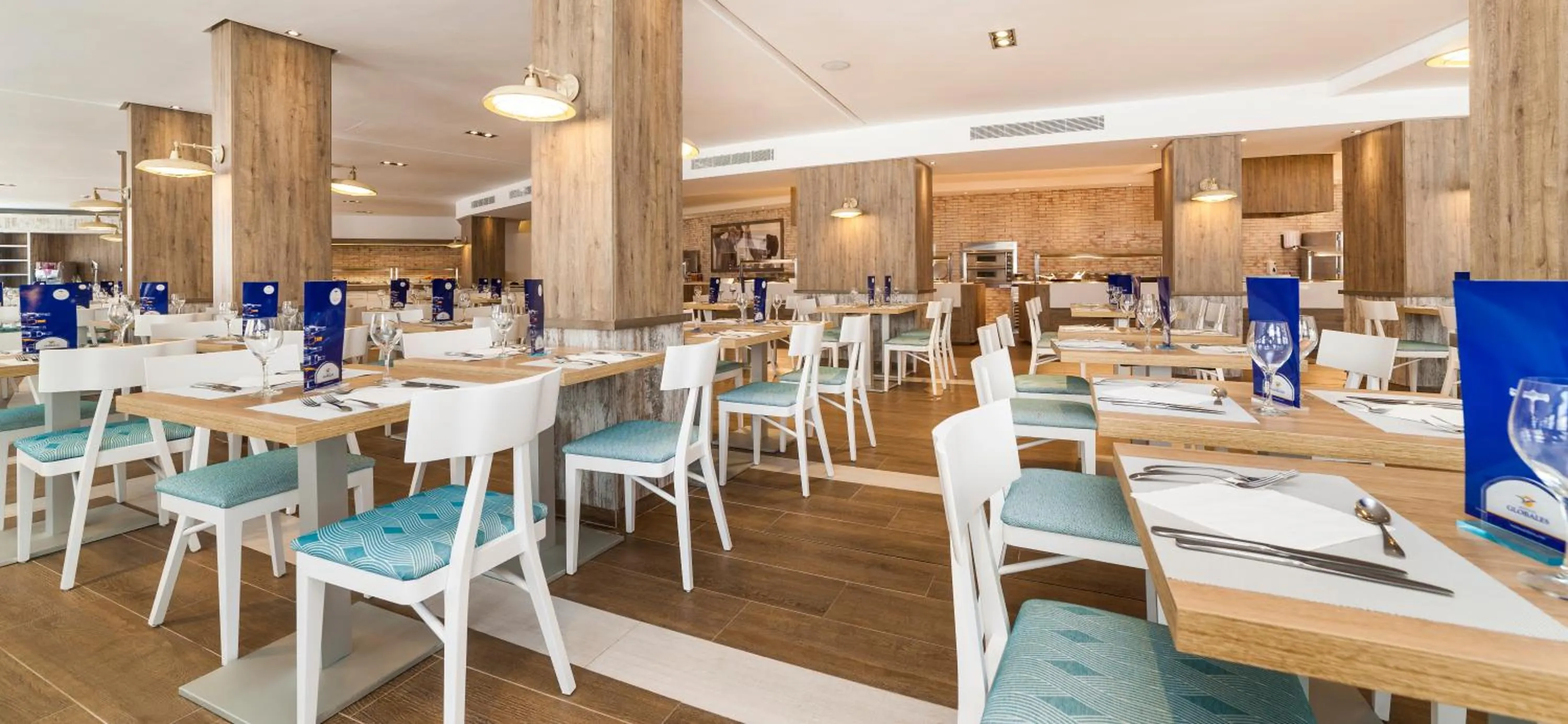 Restaurant/places to eat in Globales Bouganvilla