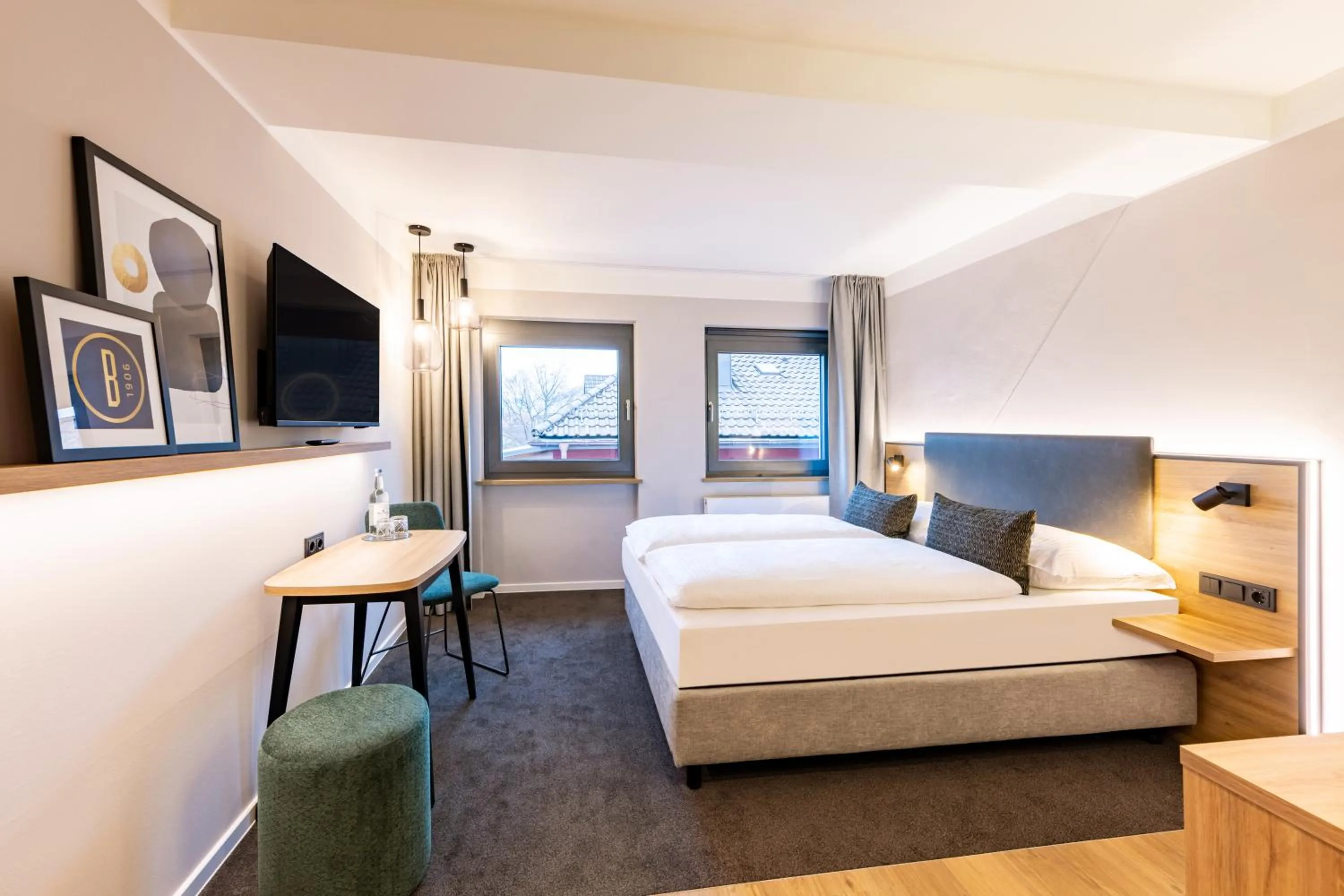 Photo of the whole room, Bed in BOLLWERK Lifestyle Hotel, automatisiertes Hotel mit Self Check In