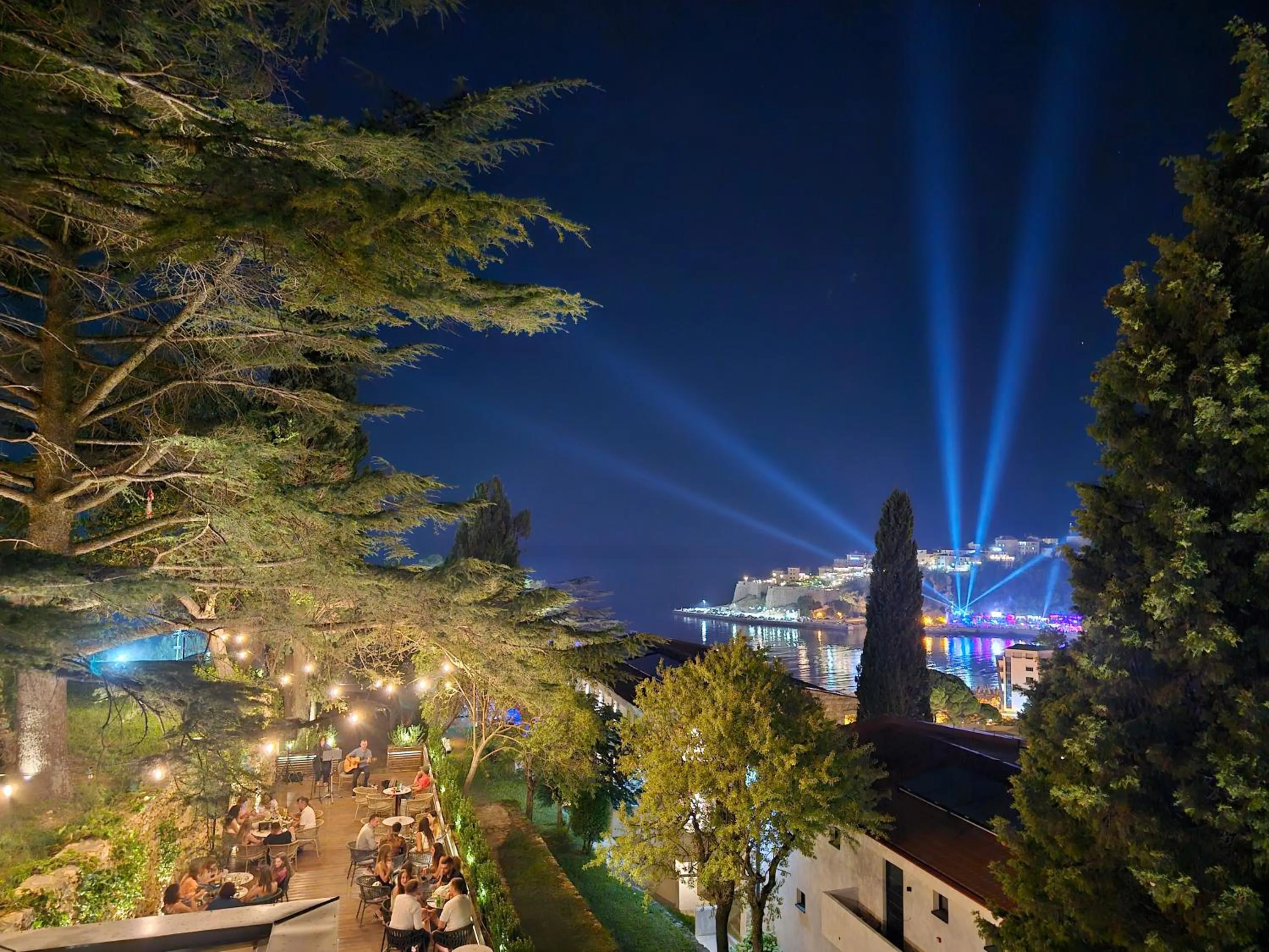 On-site shops in The New Hotel Mediteran - VILLA Edition