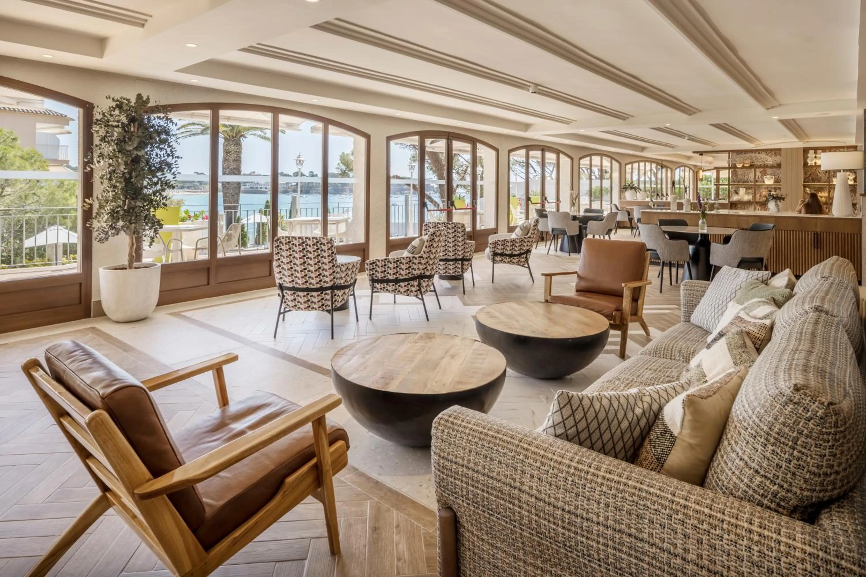 Living room in Ilunion Caleta Park