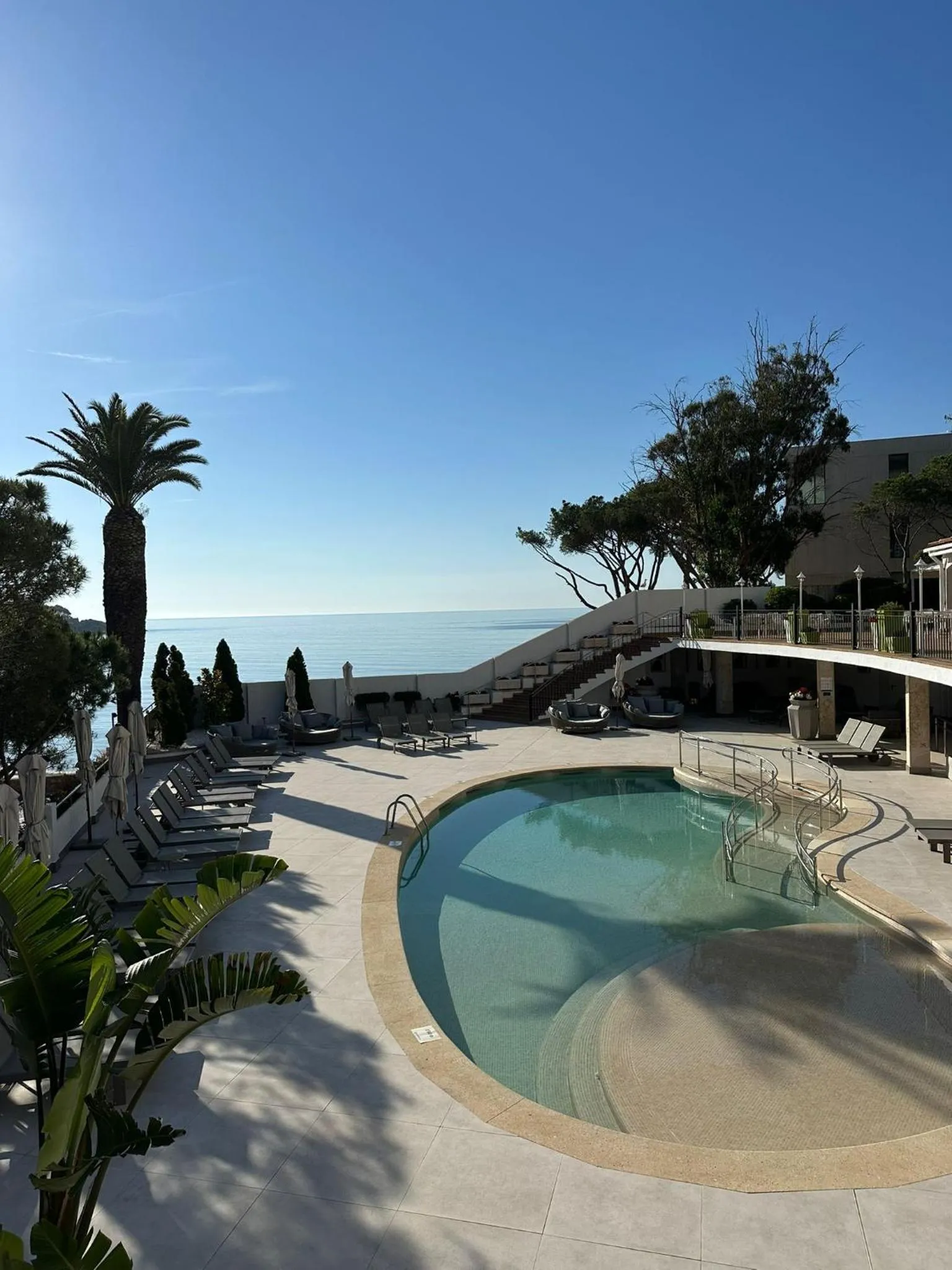 Swimming pool in Ilunion Caleta Park