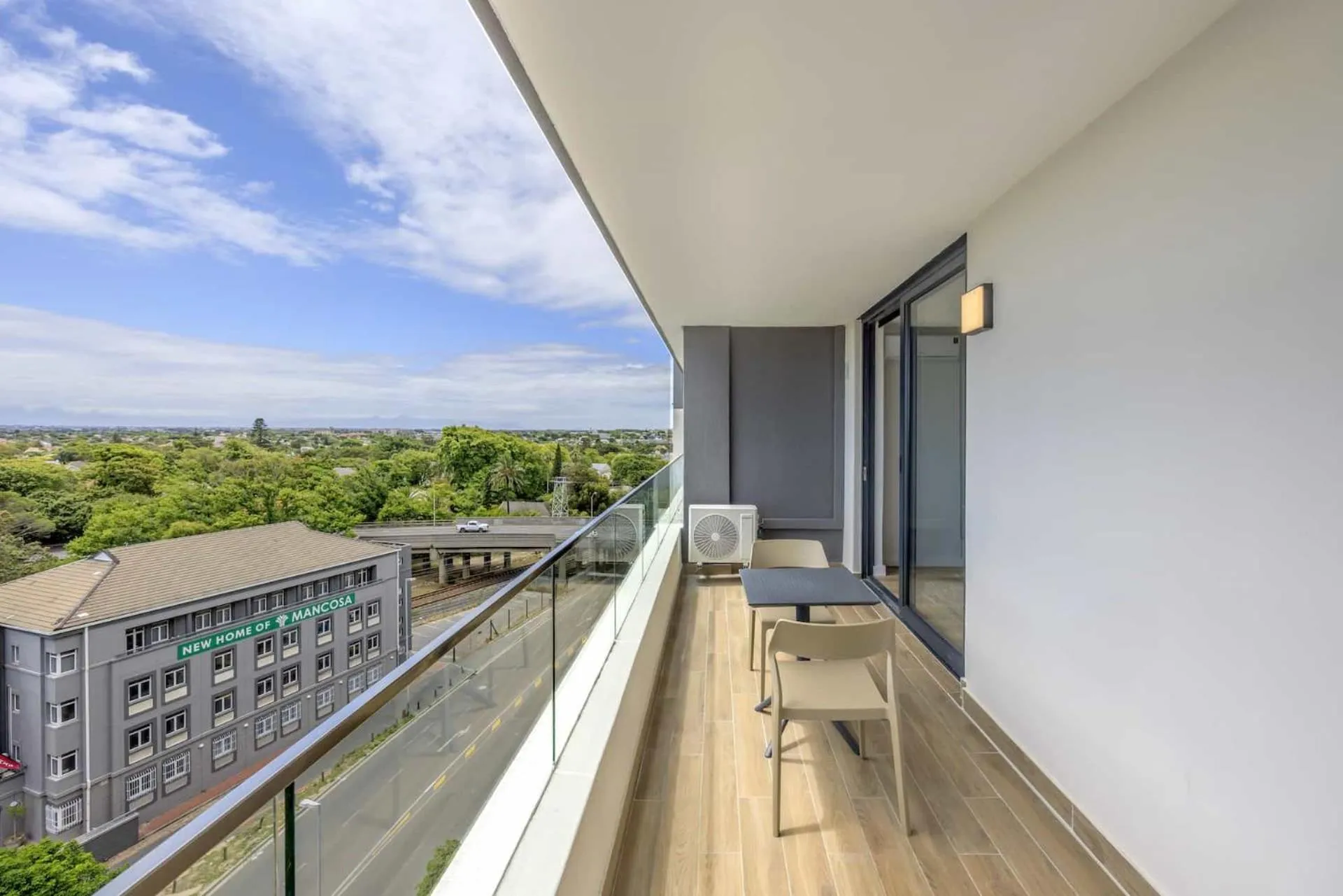 Balcony/Terrace in Newlands Peak Aparthotel by Totalstay