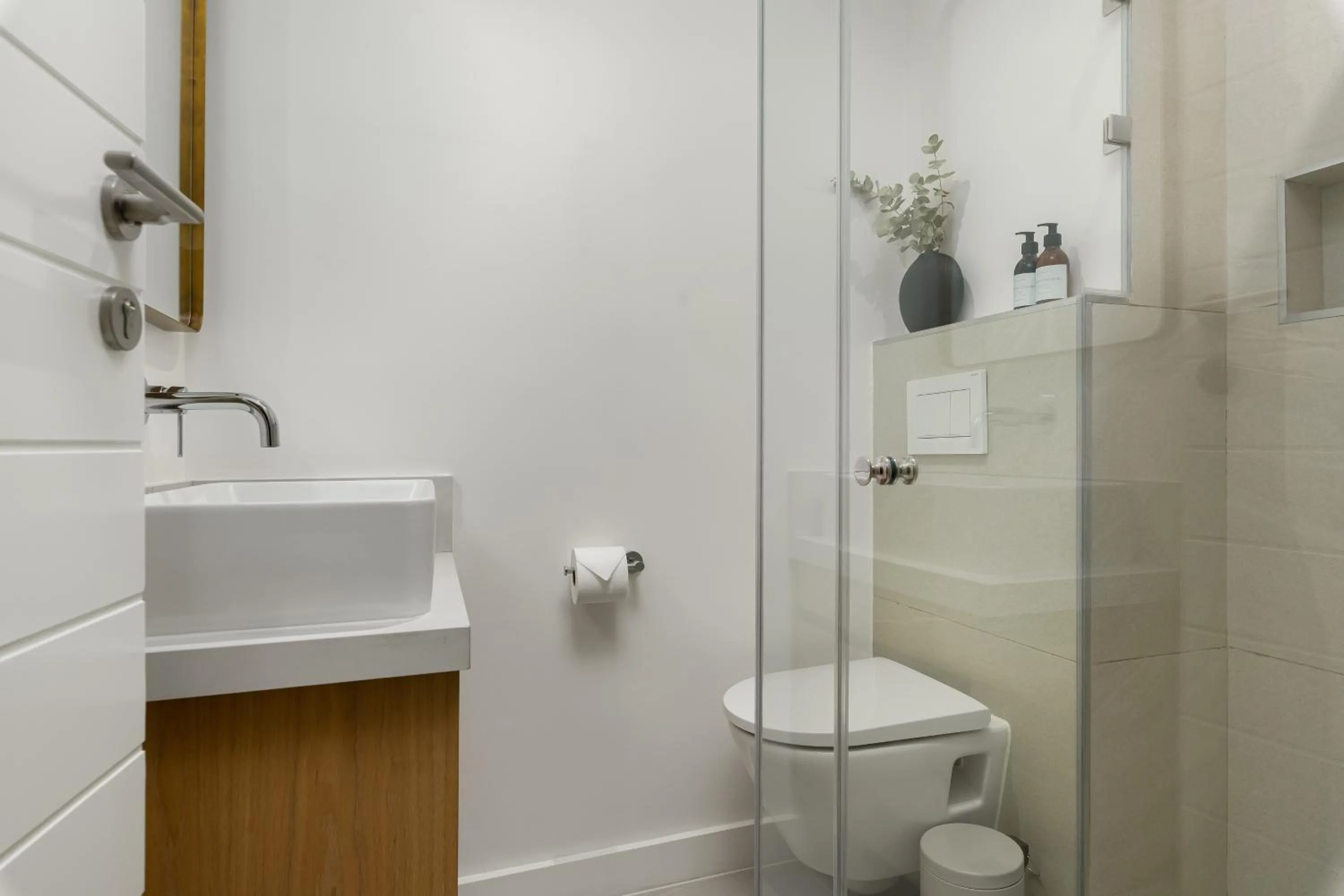 Bathroom in Newlands Peak Aparthotel by Totalstay