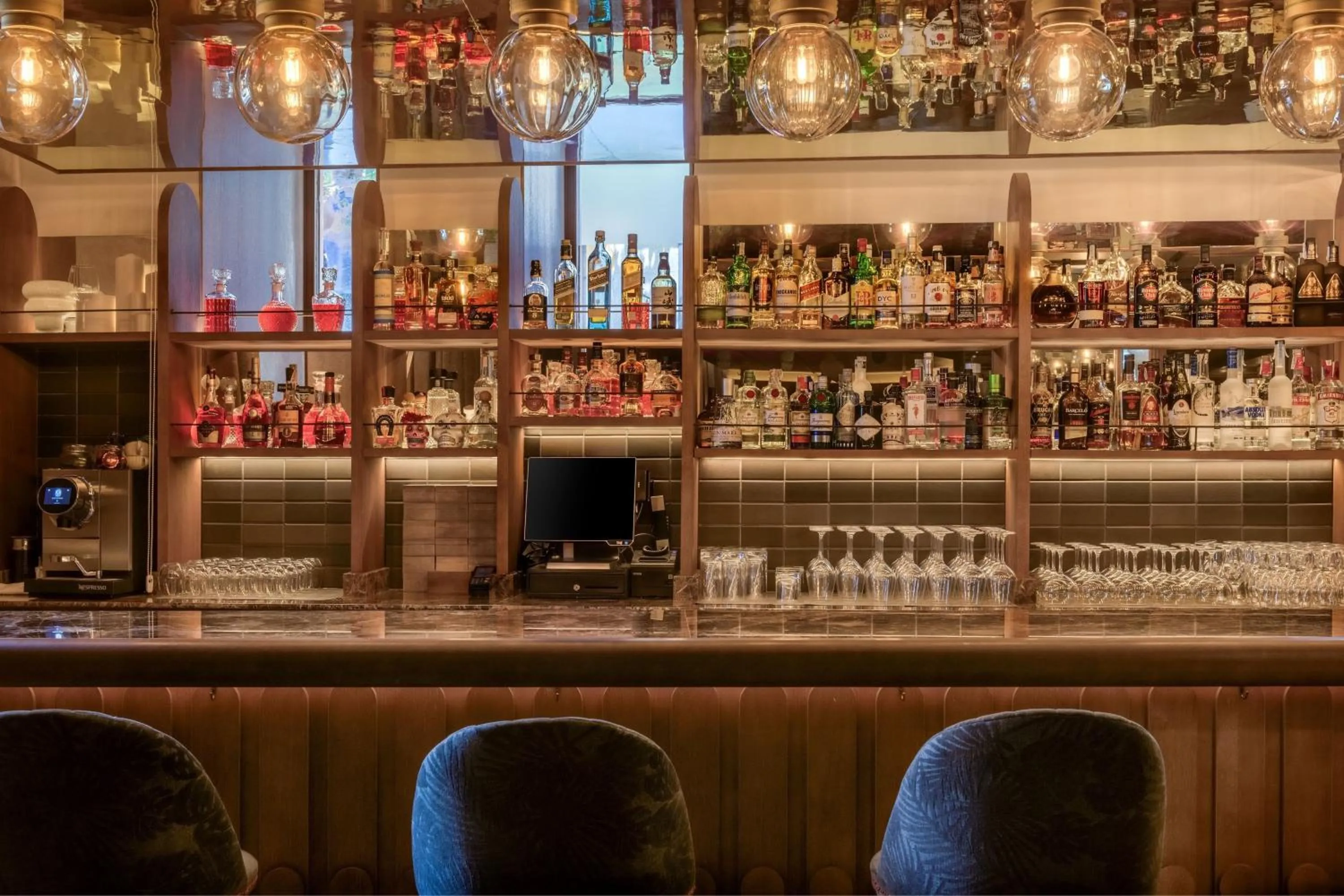 Restaurant/places to eat in AC Hotel Recoletos by Marriott