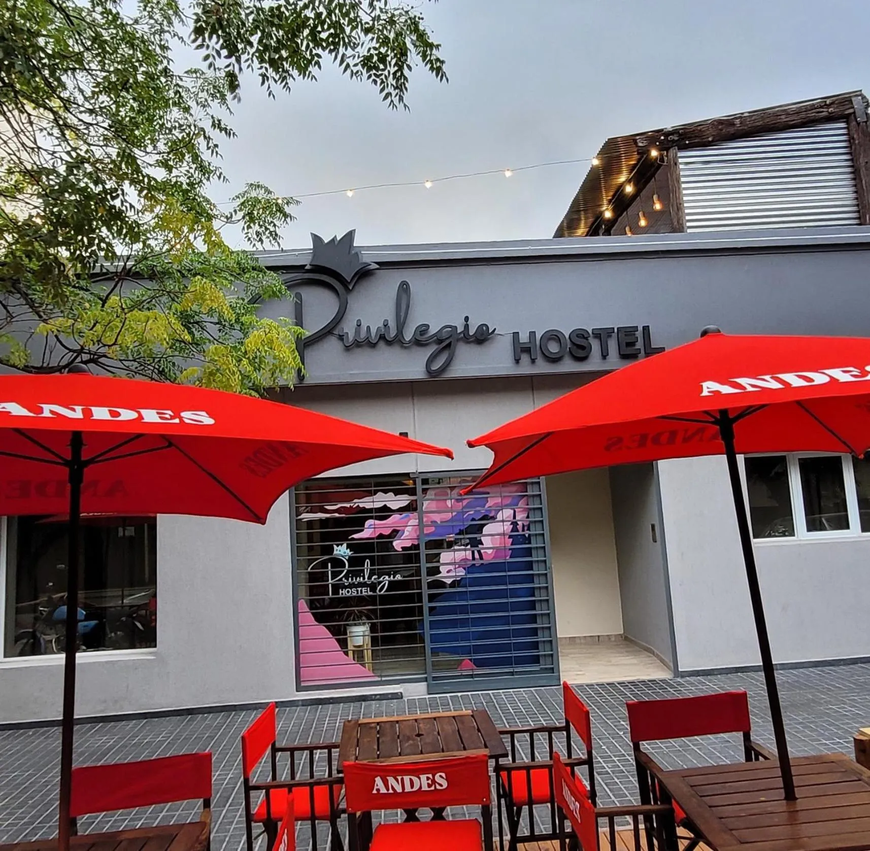 Facade/entrance in Privilegio Hostel