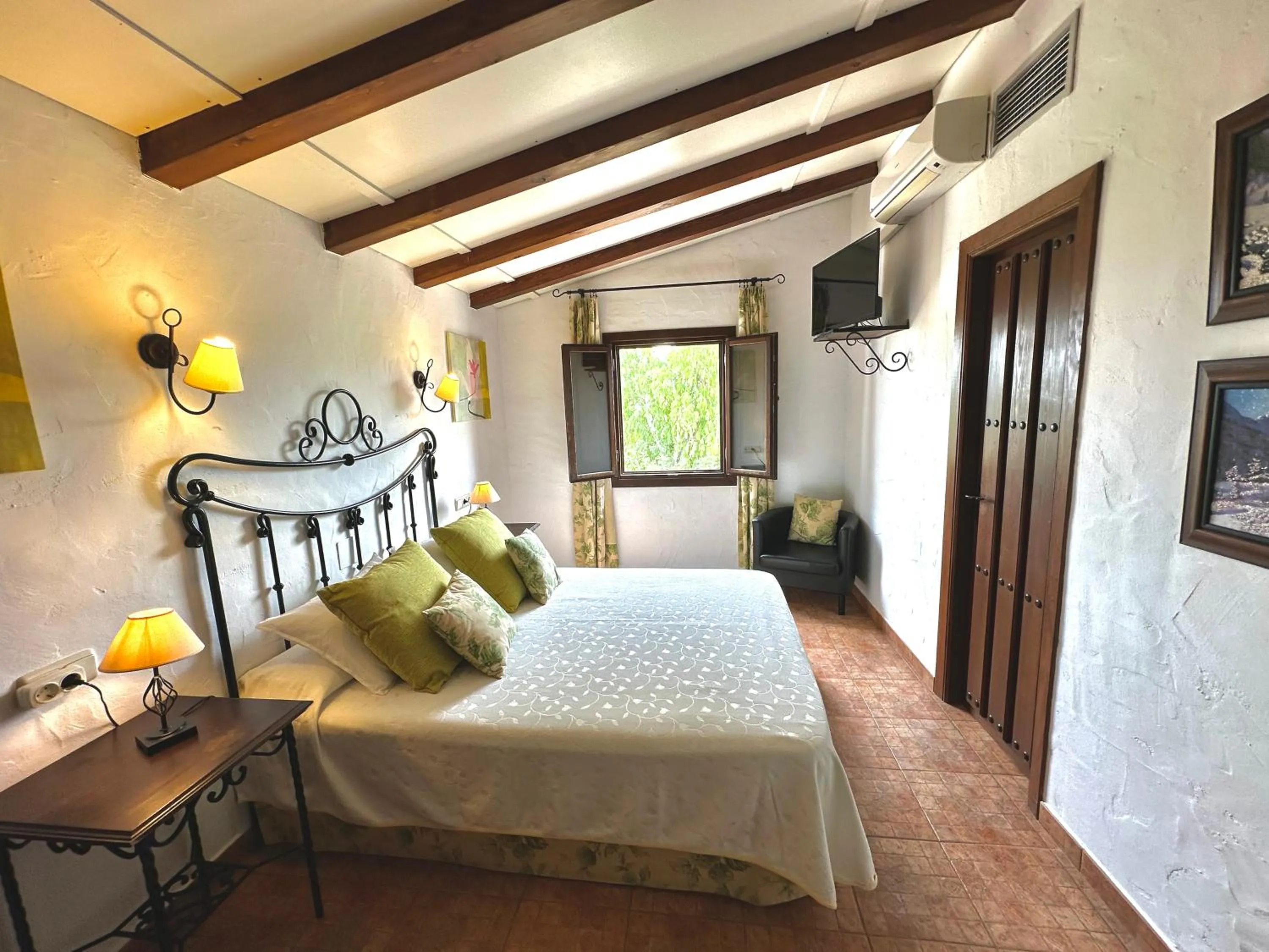 Bed in Hotel Rural La Paloma