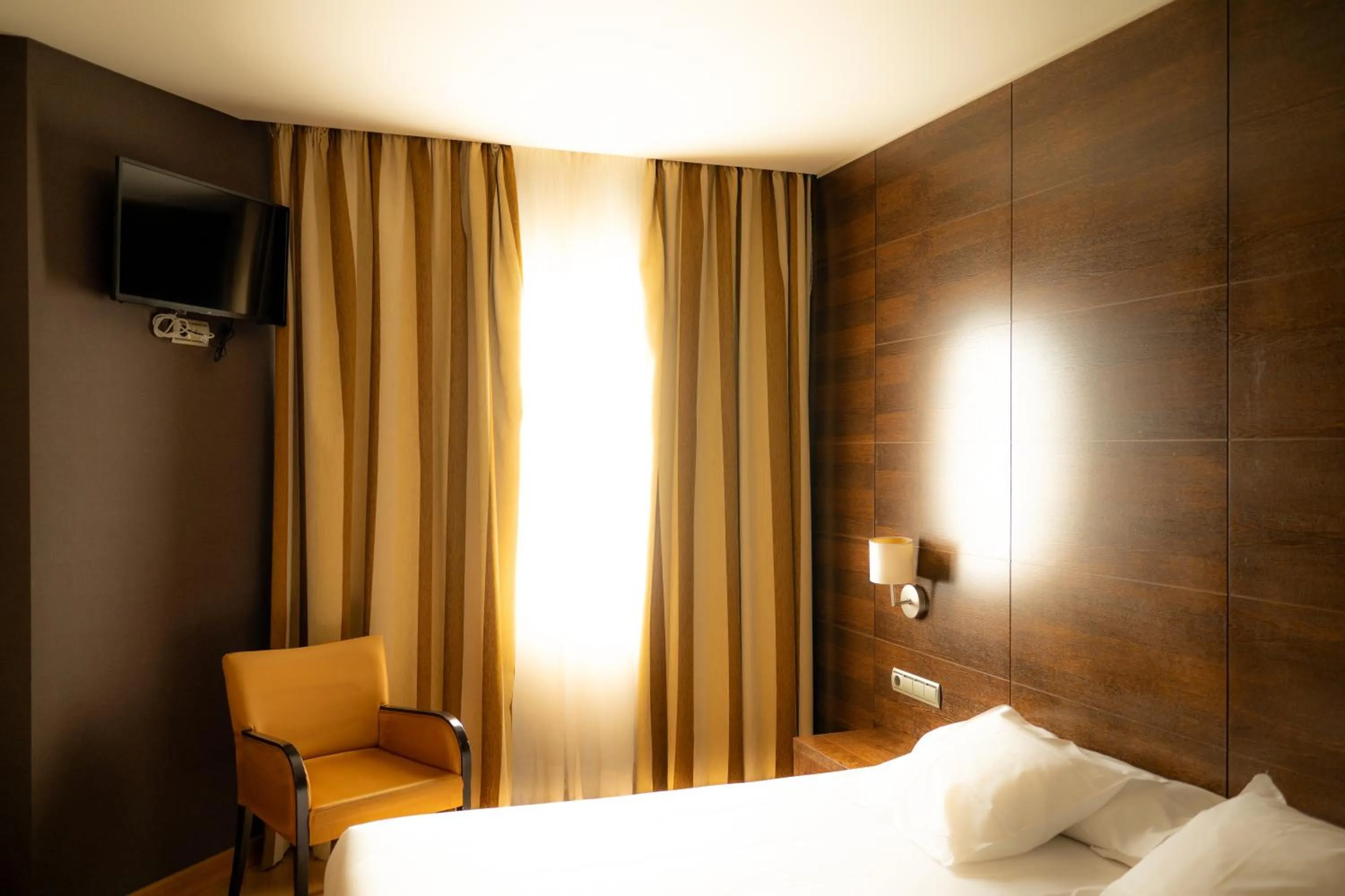 Bed in Hotel FC Villalba