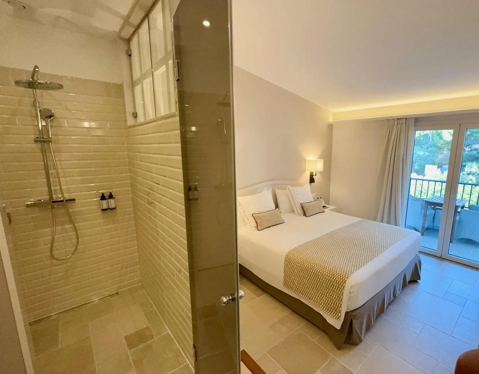 Bed in Hotel Playa Sol