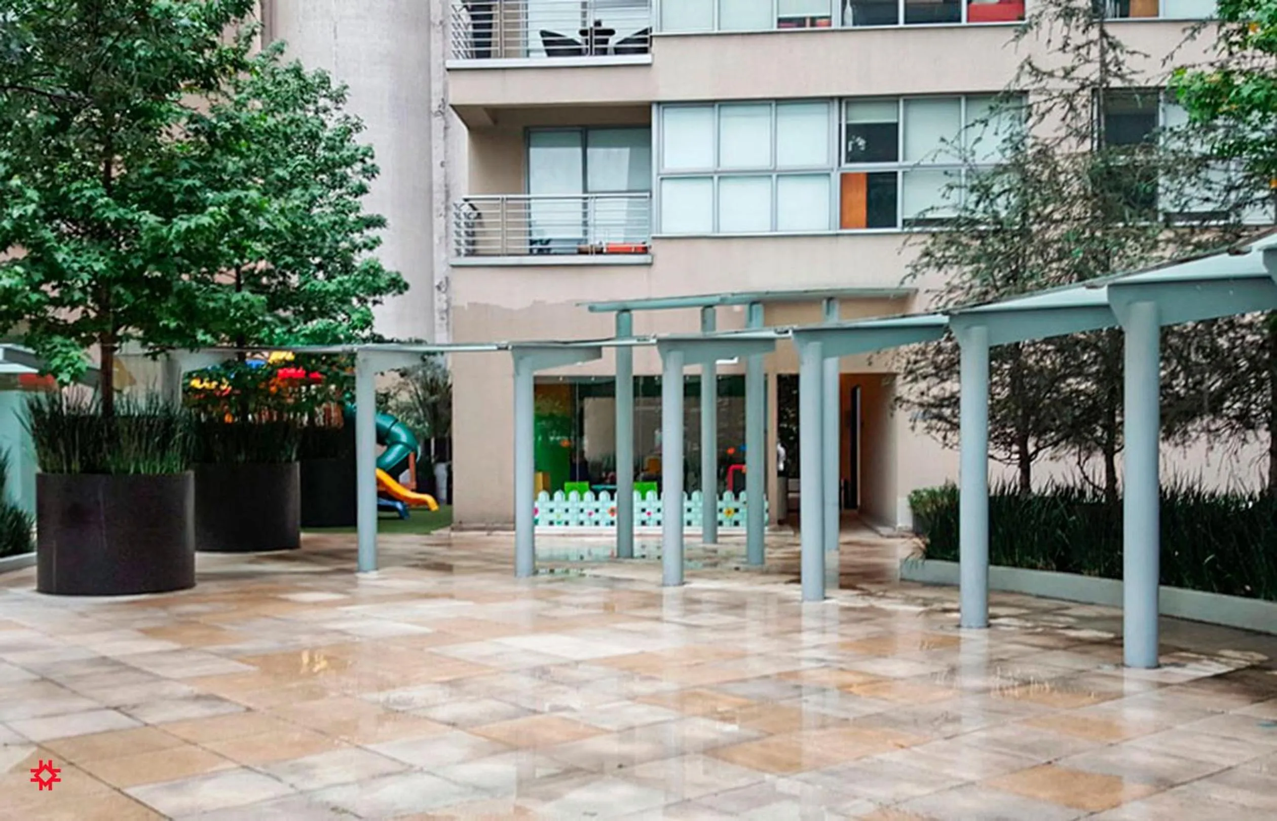 Property building in Casa Vive Grand by Kukun