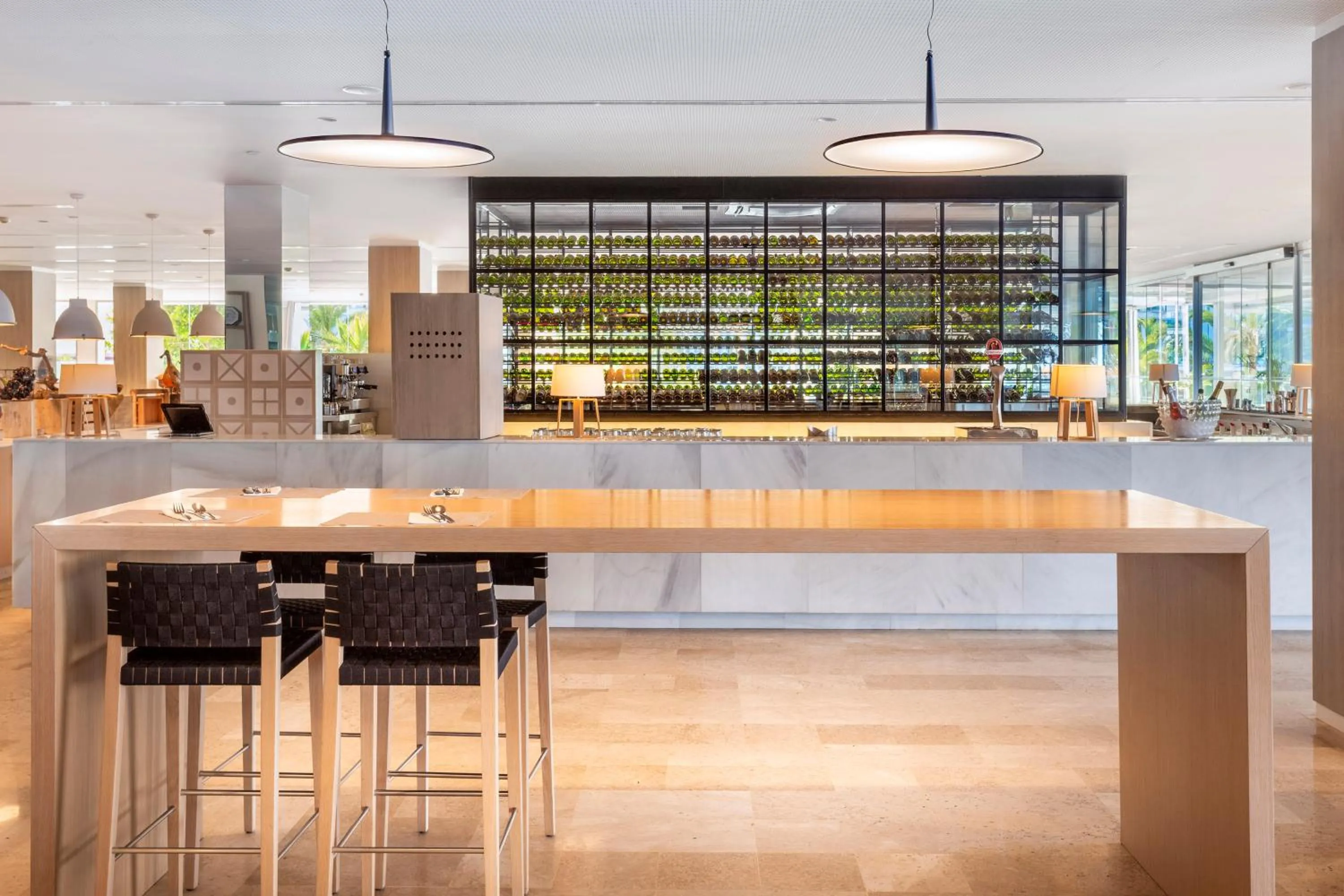 Restaurant/places to eat in Meliá Calviá Beach