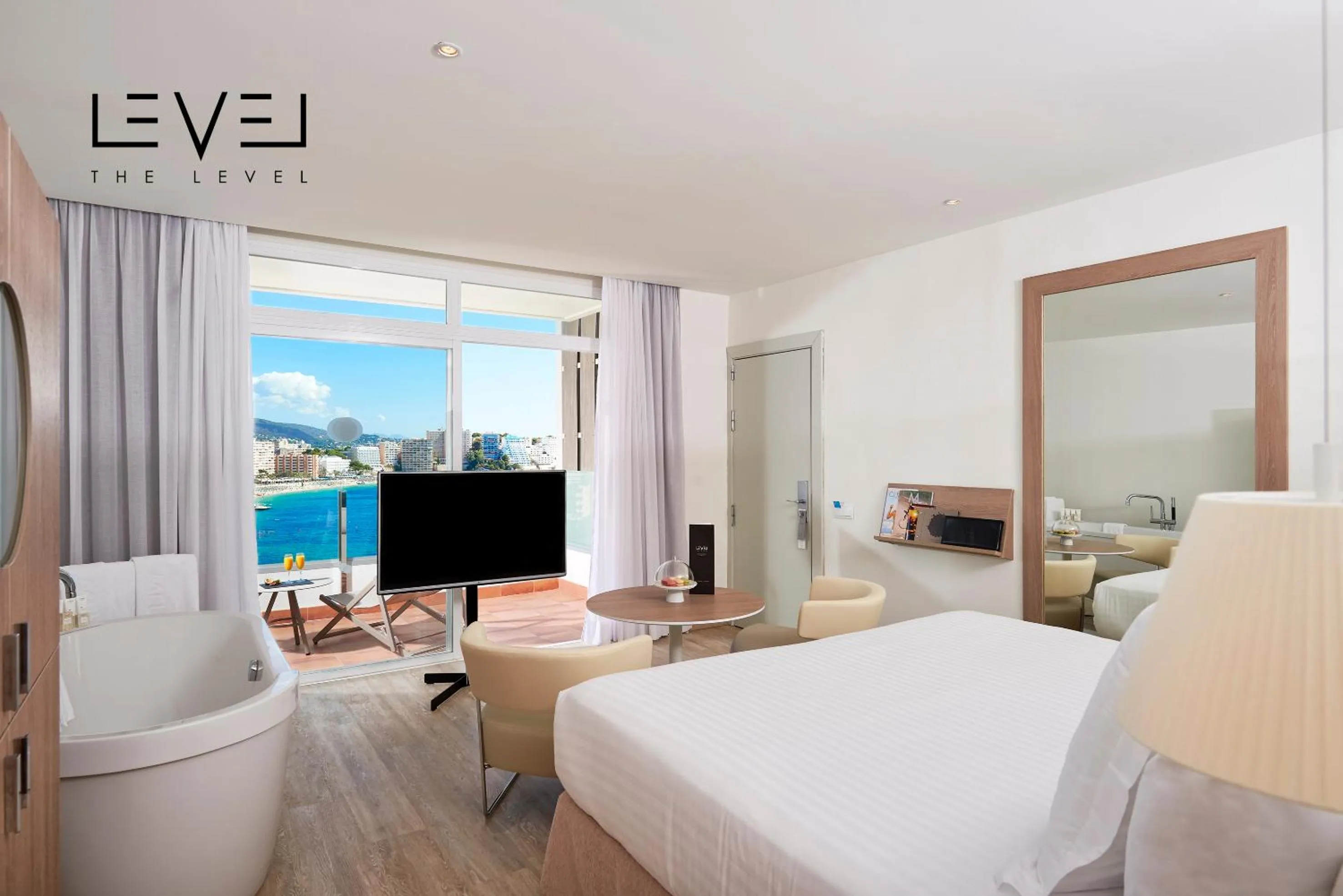 TV and multimedia, Bed in Meliá Calviá Beach