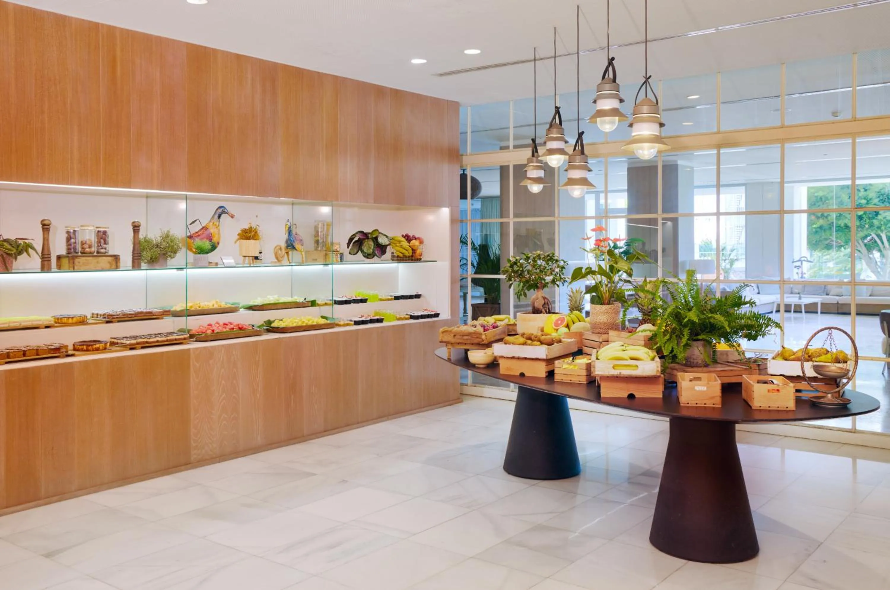 Restaurant/places to eat in Meliá Calviá Beach