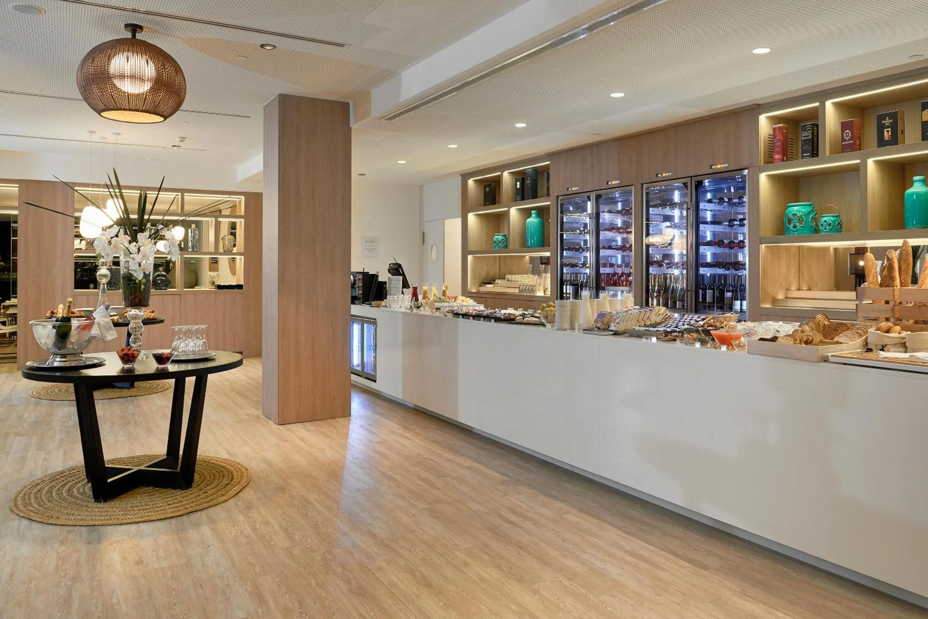 Restaurant/places to eat in Meliá Calviá Beach