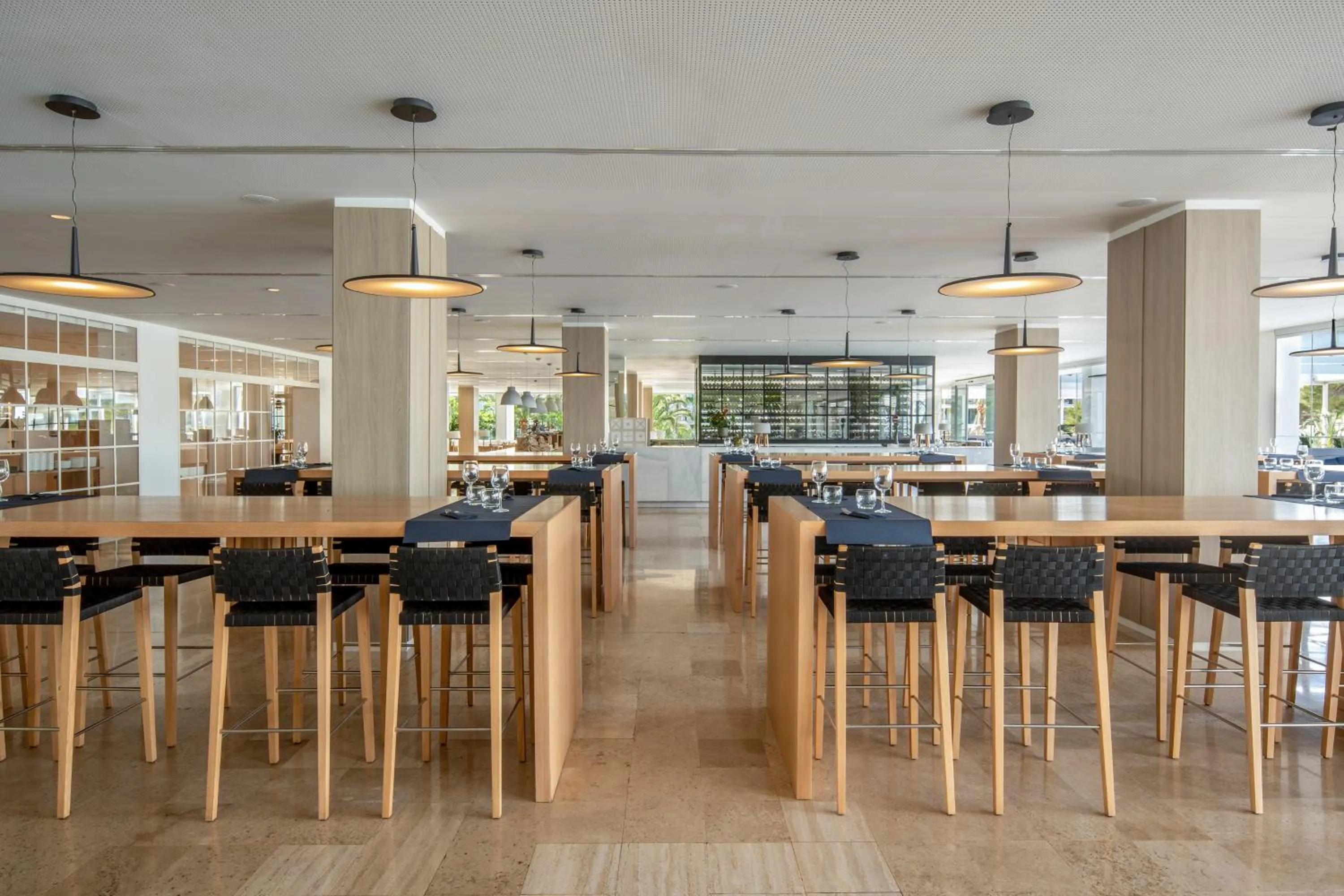 Restaurant/places to eat in Meliá Calviá Beach