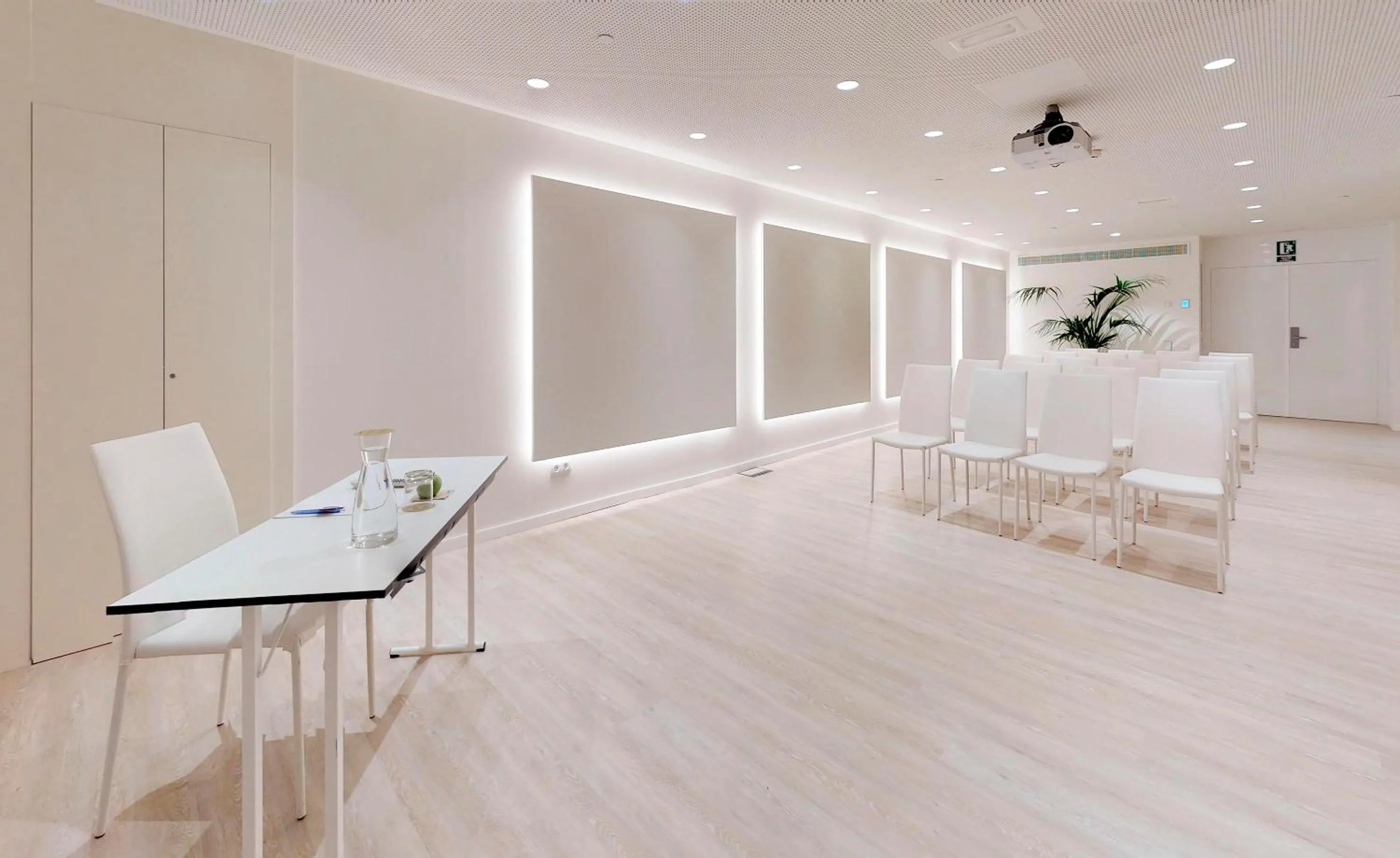 Business facilities in Meliá Calviá Beach