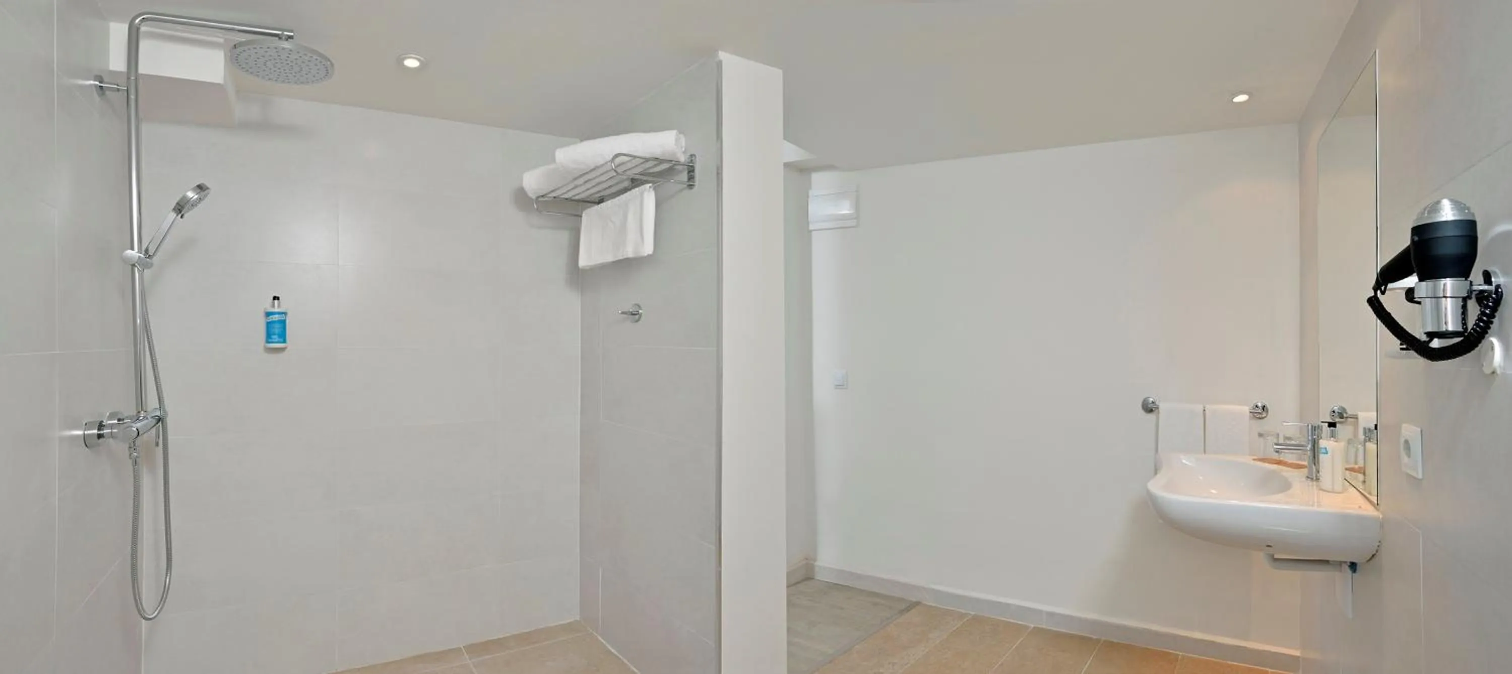 Bathroom in Sol House The Studio - Calviá Beach - Adults Only