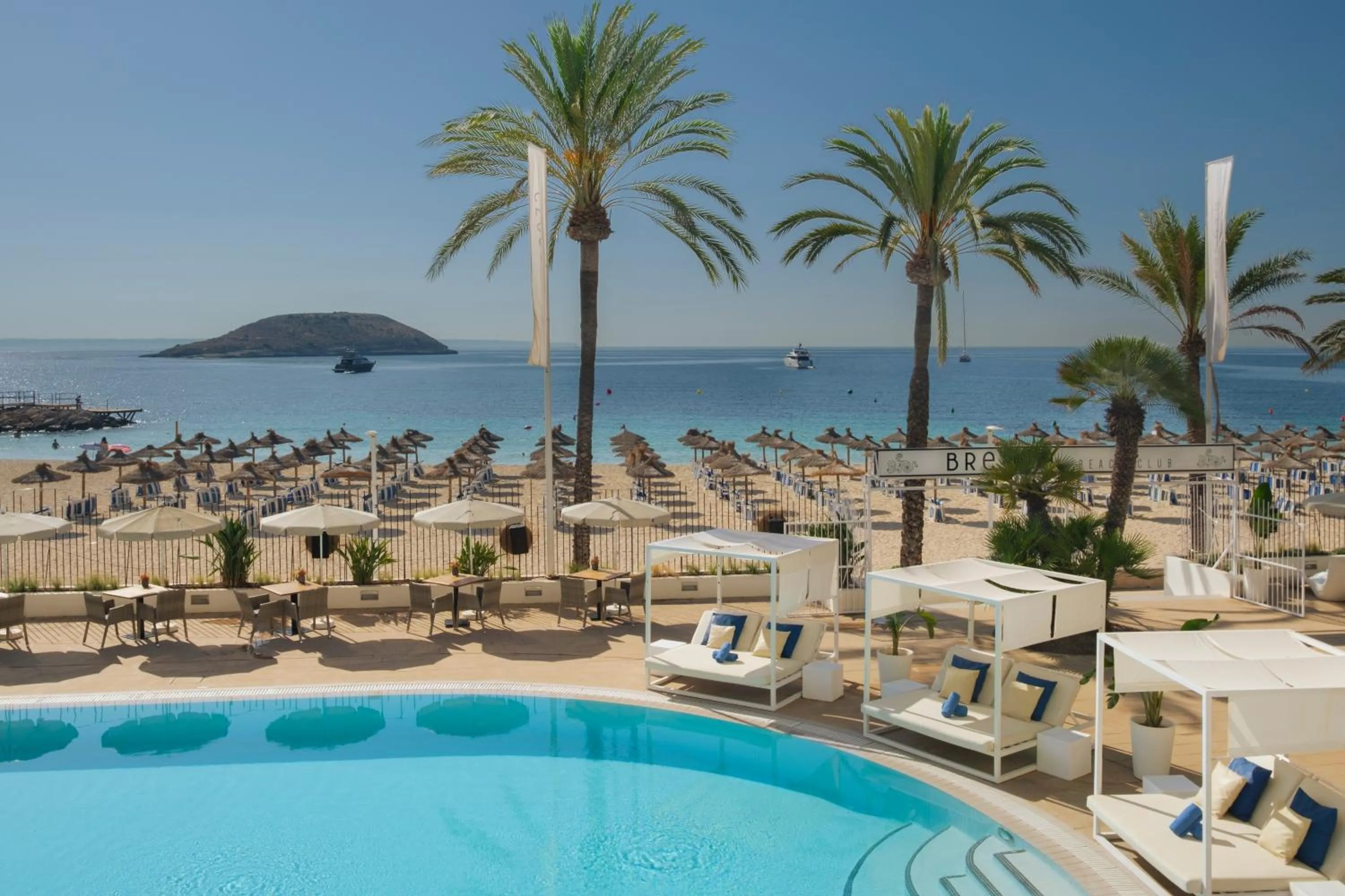 Beach in Sol House The Studio - Calviá Beach - Adults Only