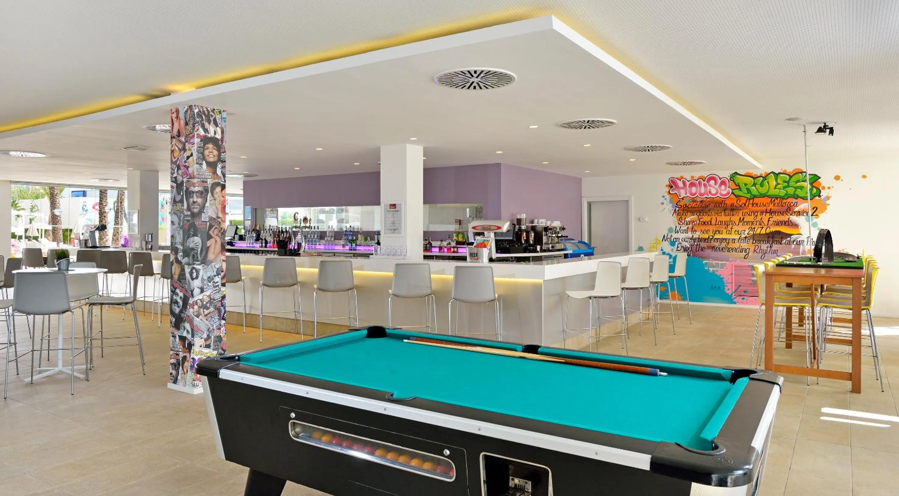 Lobby or reception in Sol House The Studio - Calviá Beach - Adults Only