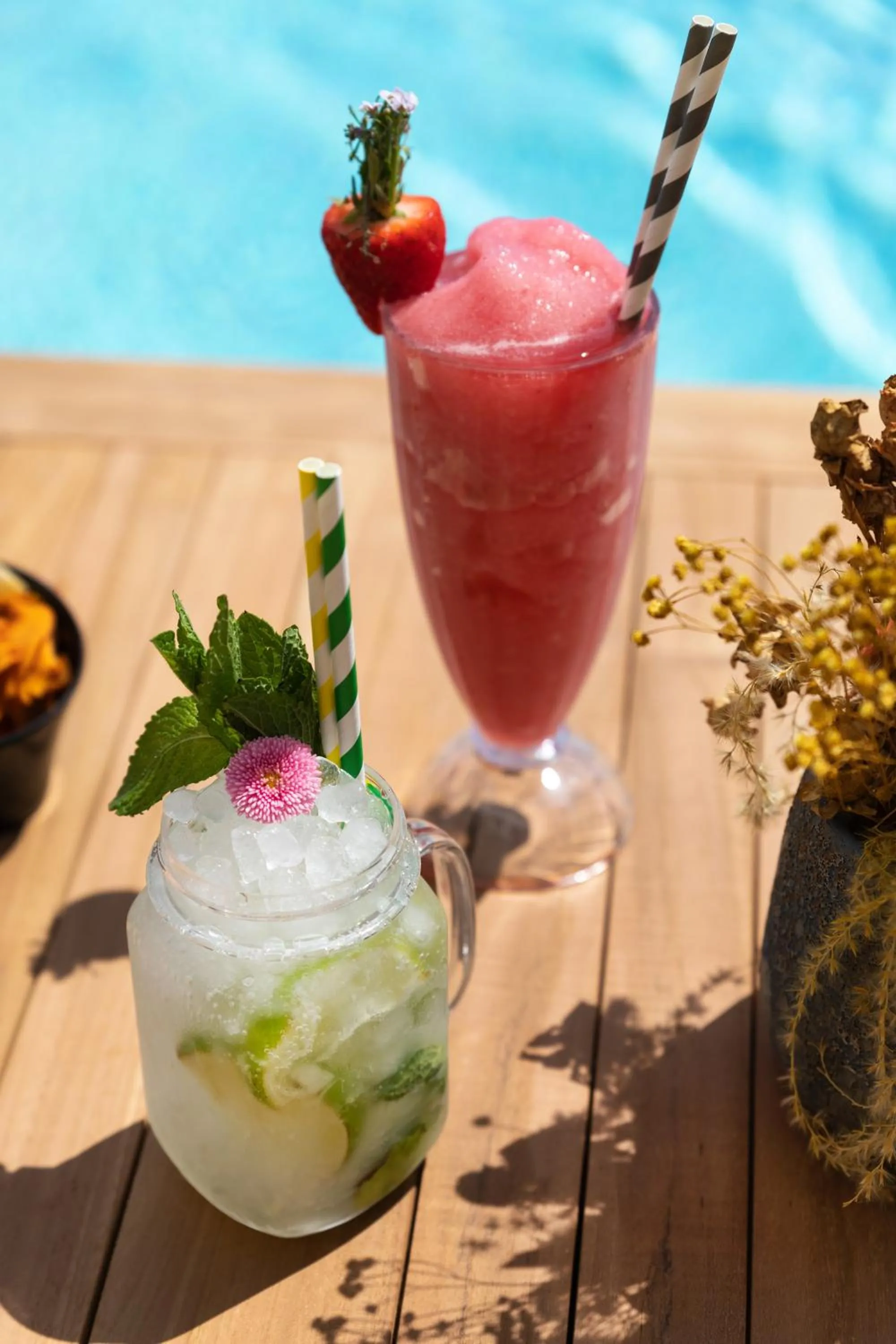 Drinks in Sol House The Studio - Calviá Beach - Adults Only