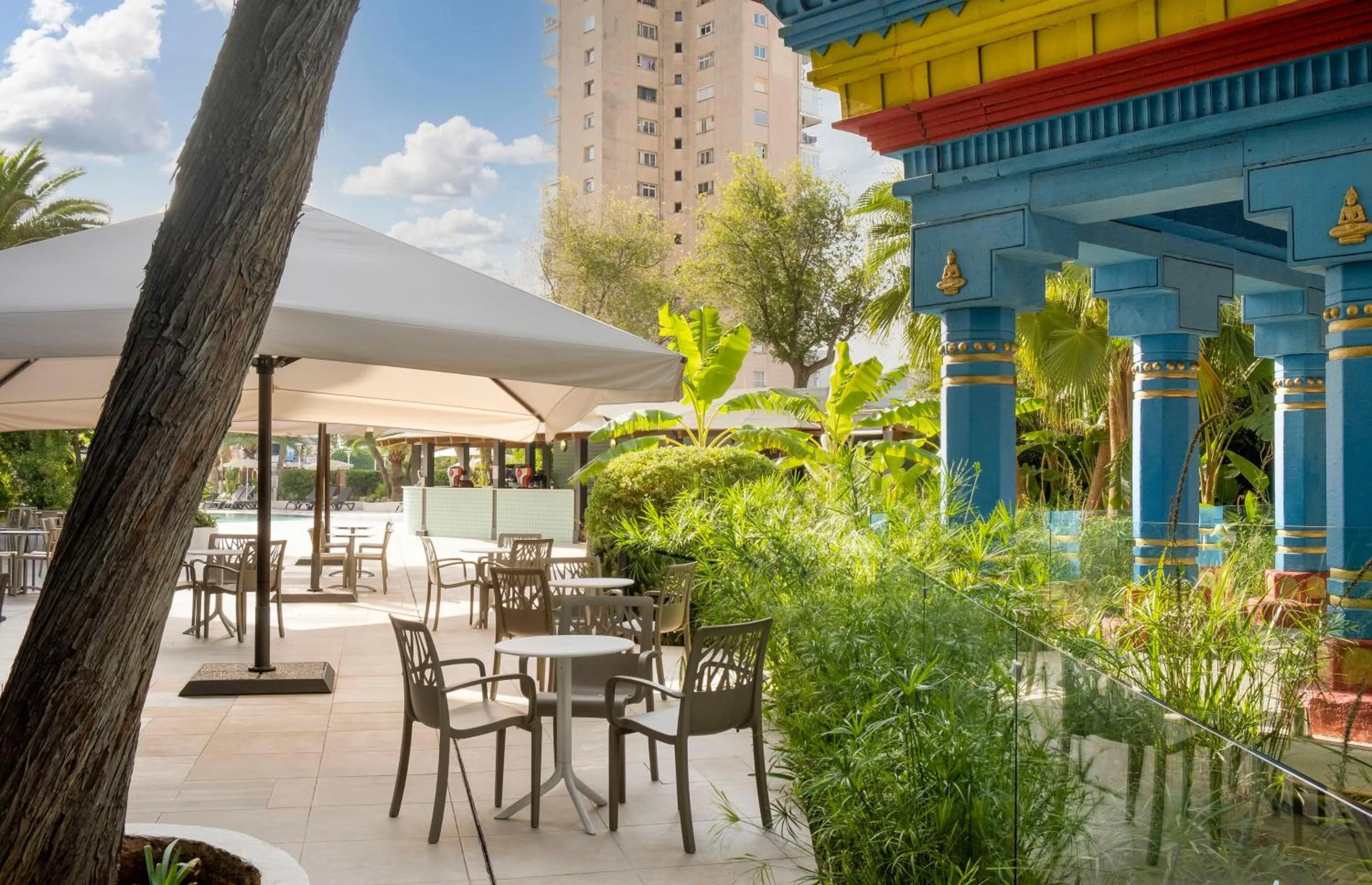 Restaurant/places to eat in Sol Katmandu Park & Resort