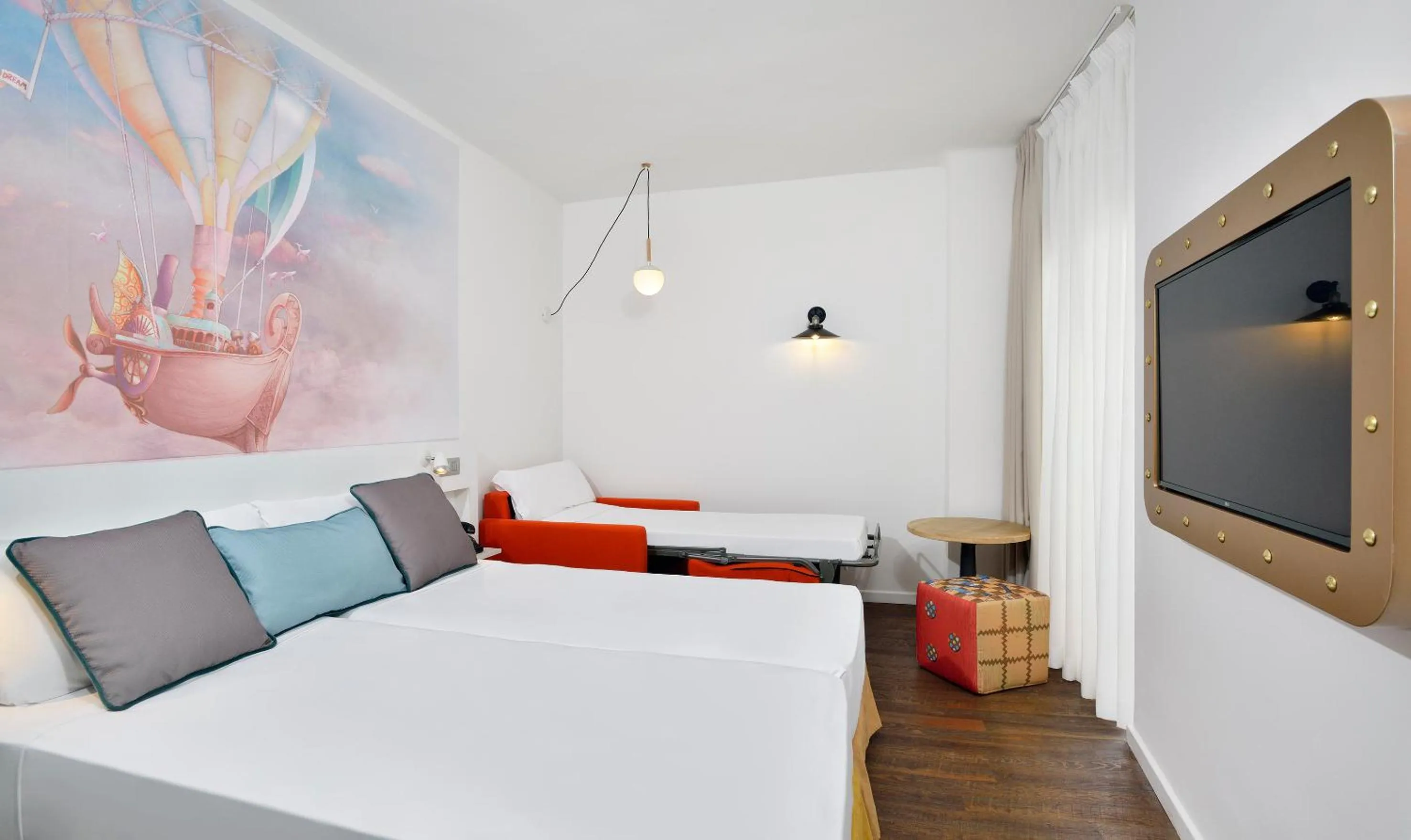 Bed in Sol Katmandu Park & Resort