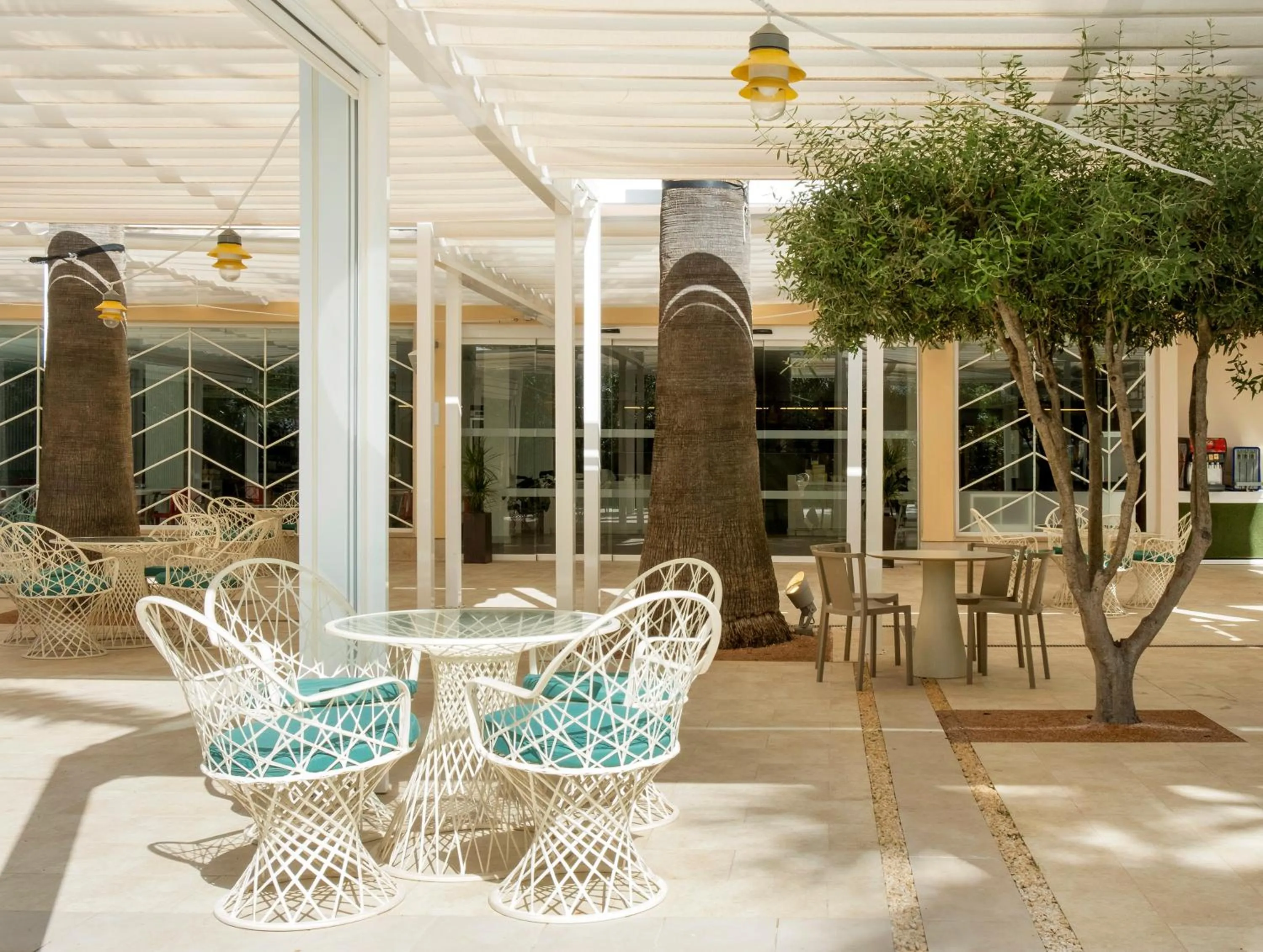 Restaurant/places to eat in Sol Katmandu Park & Resort