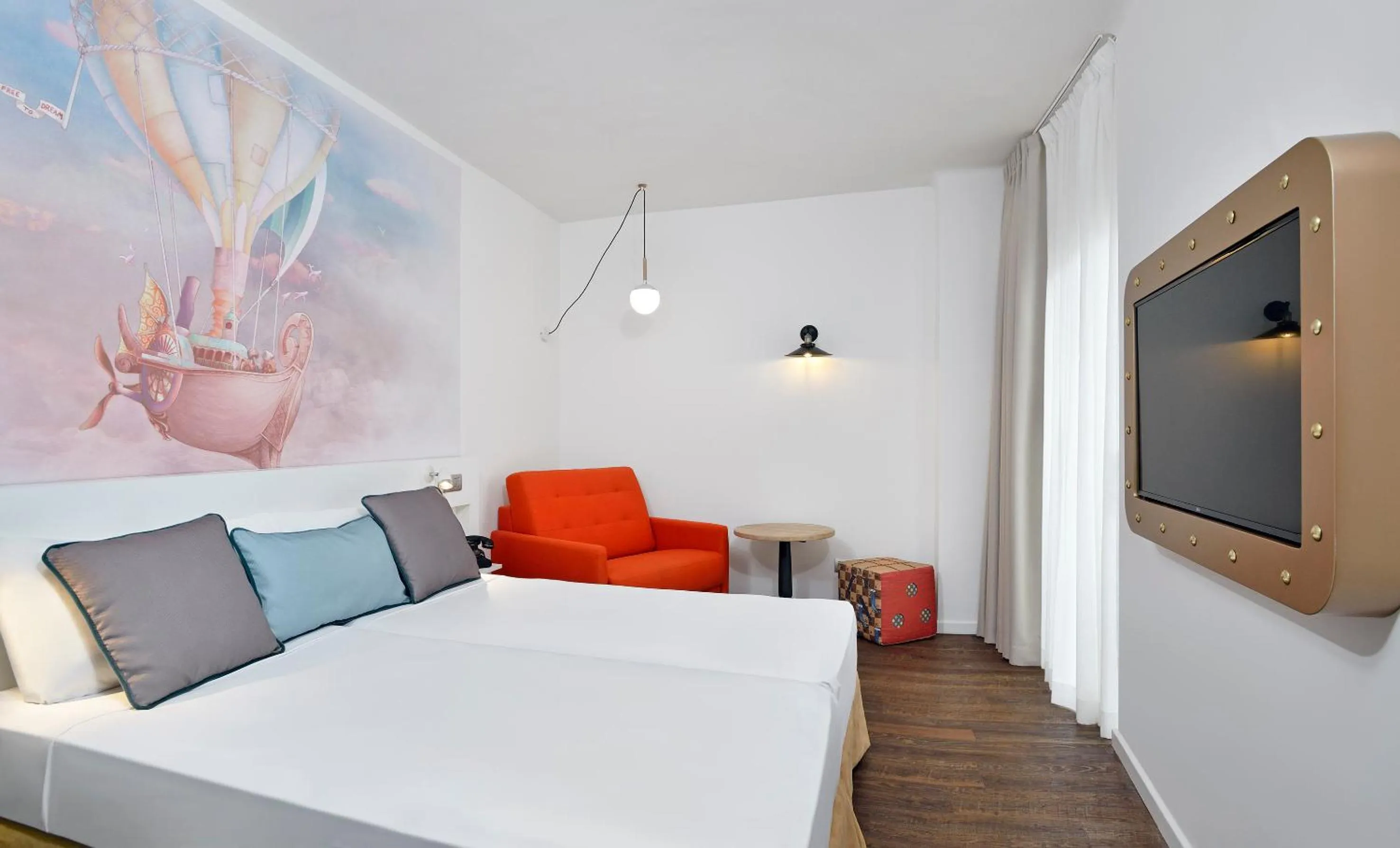 Bed in Sol Katmandu Park & Resort