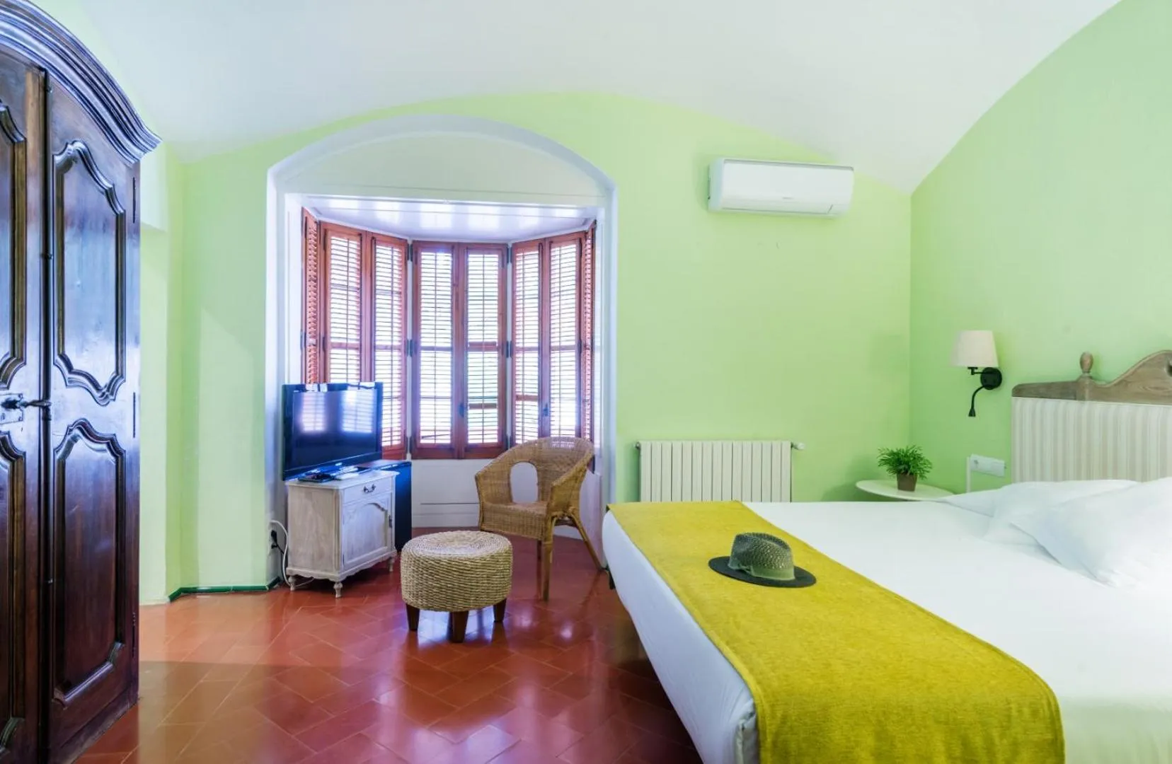 Bed in Mas Ses Vinyes - Adults Only