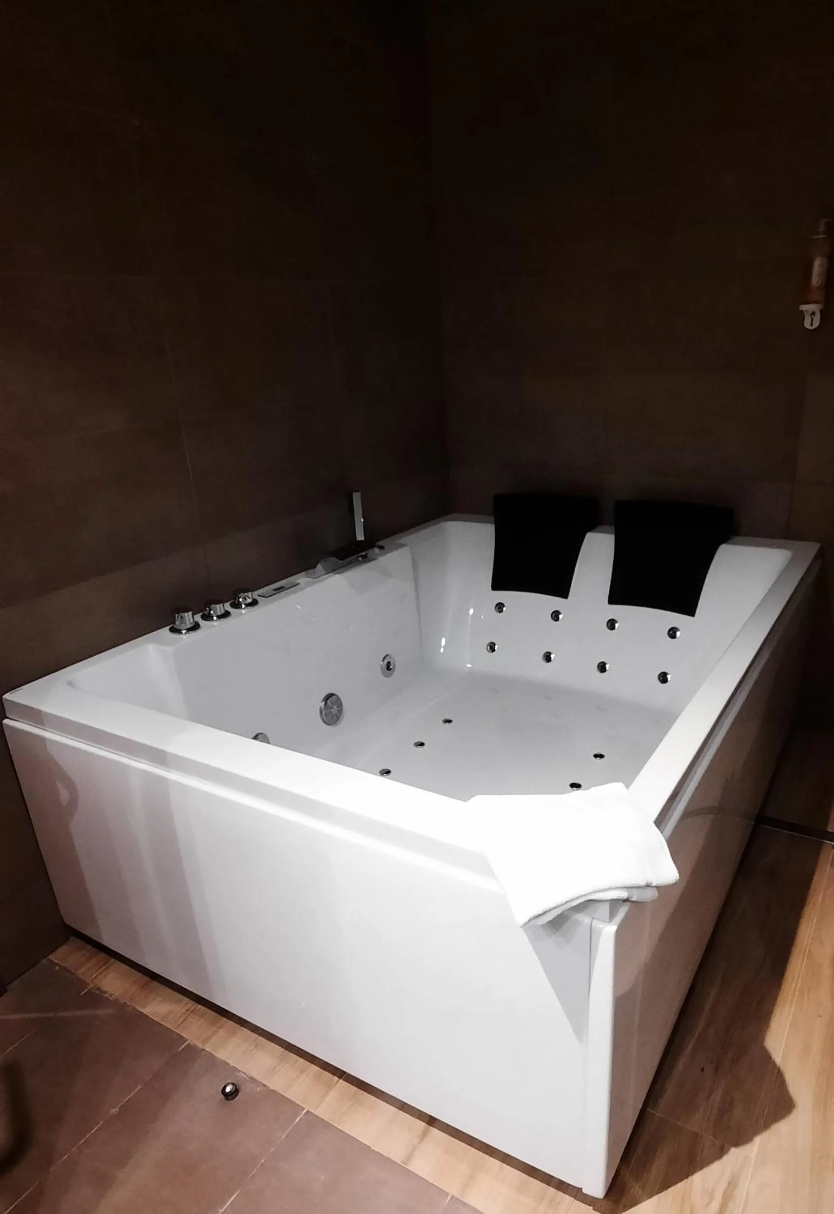 Bath in Mas Ses Vinyes - Adults Only