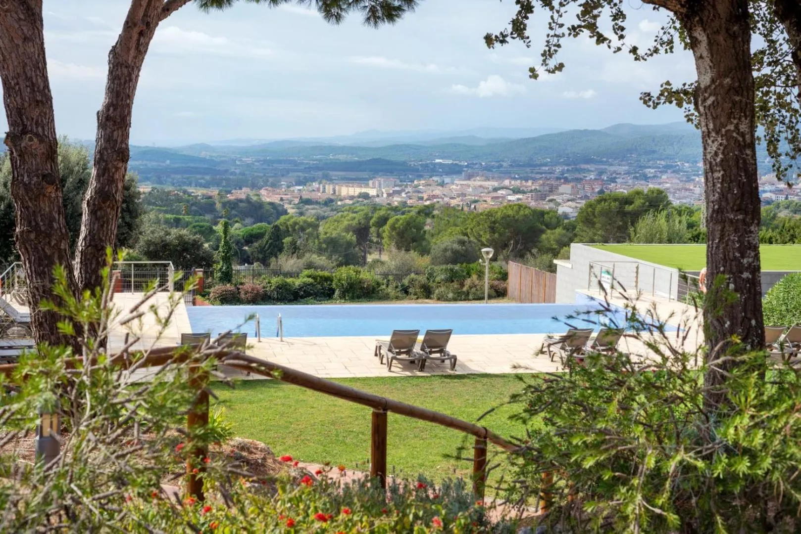 Garden in Mas Ses Vinyes - Adults Only