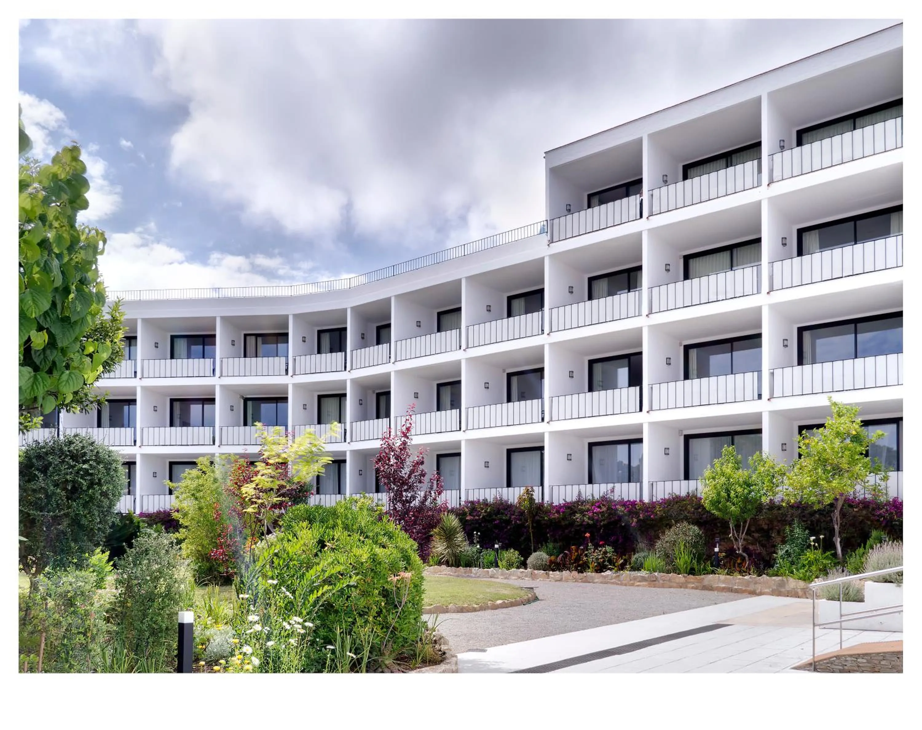 Superior Double Room with Terrace Garden View in Hotel Eetu Begur Affiliated by Melia