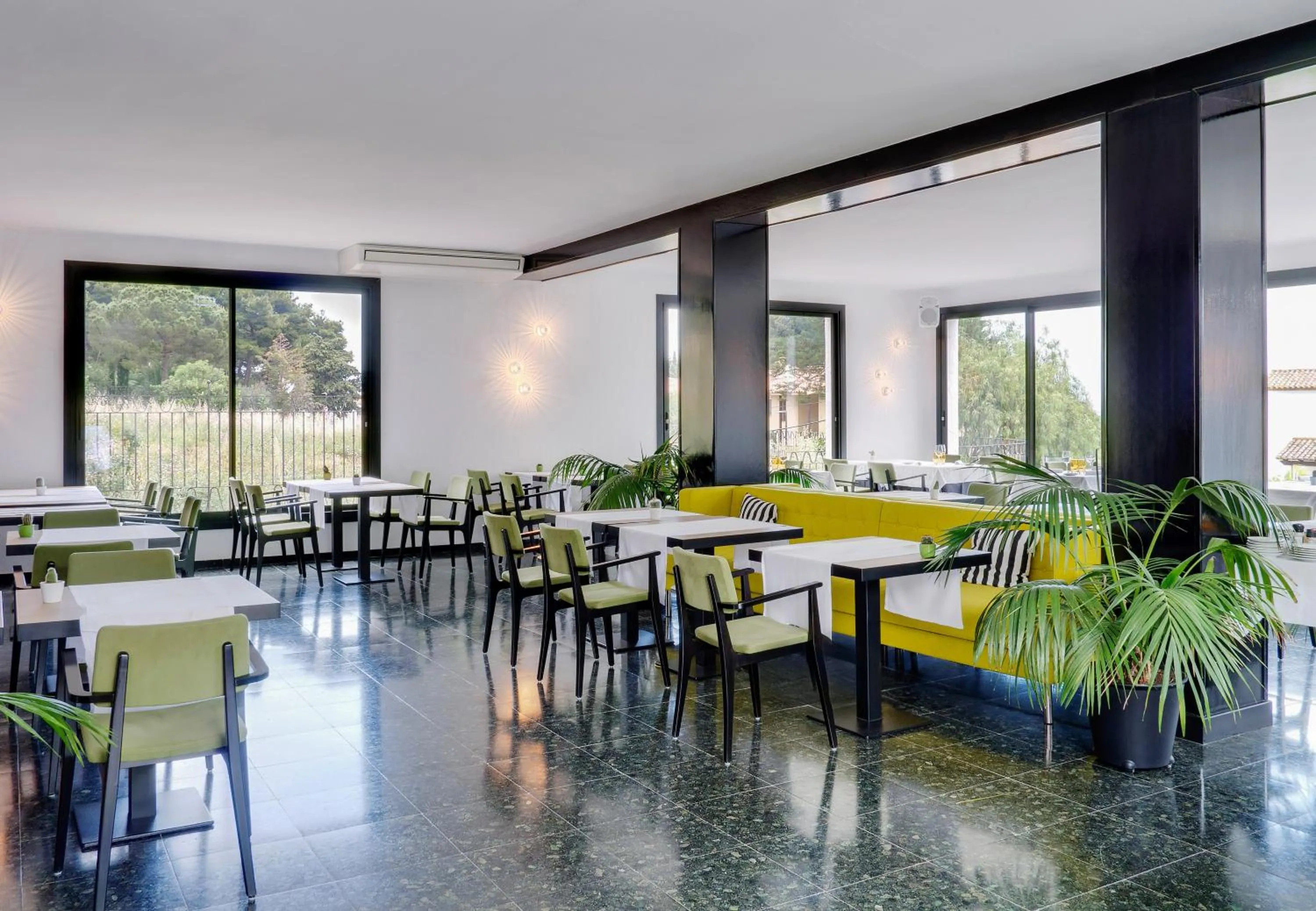 Restaurant/places to eat in Hotel Eetu Begur Affiliated by Melia