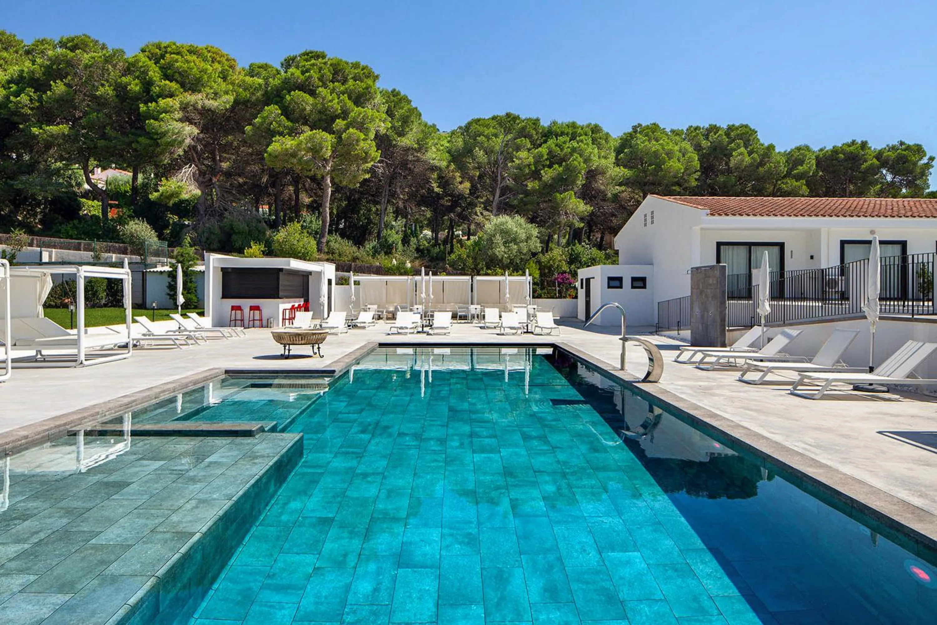 Property building in Hotel Eetu Begur Affiliated by Melia