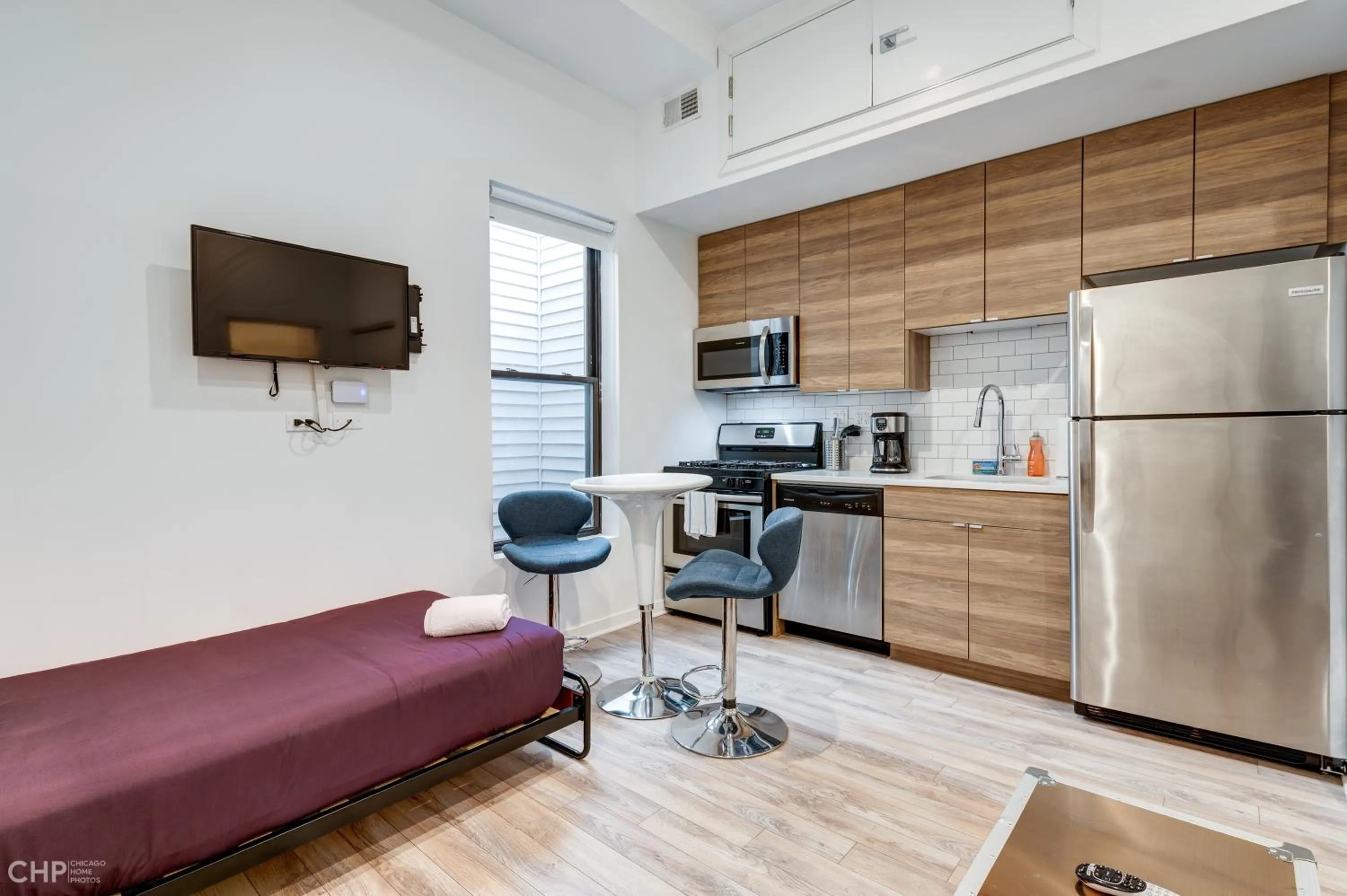 Chicago Second Floor Studio by 747 Lofts