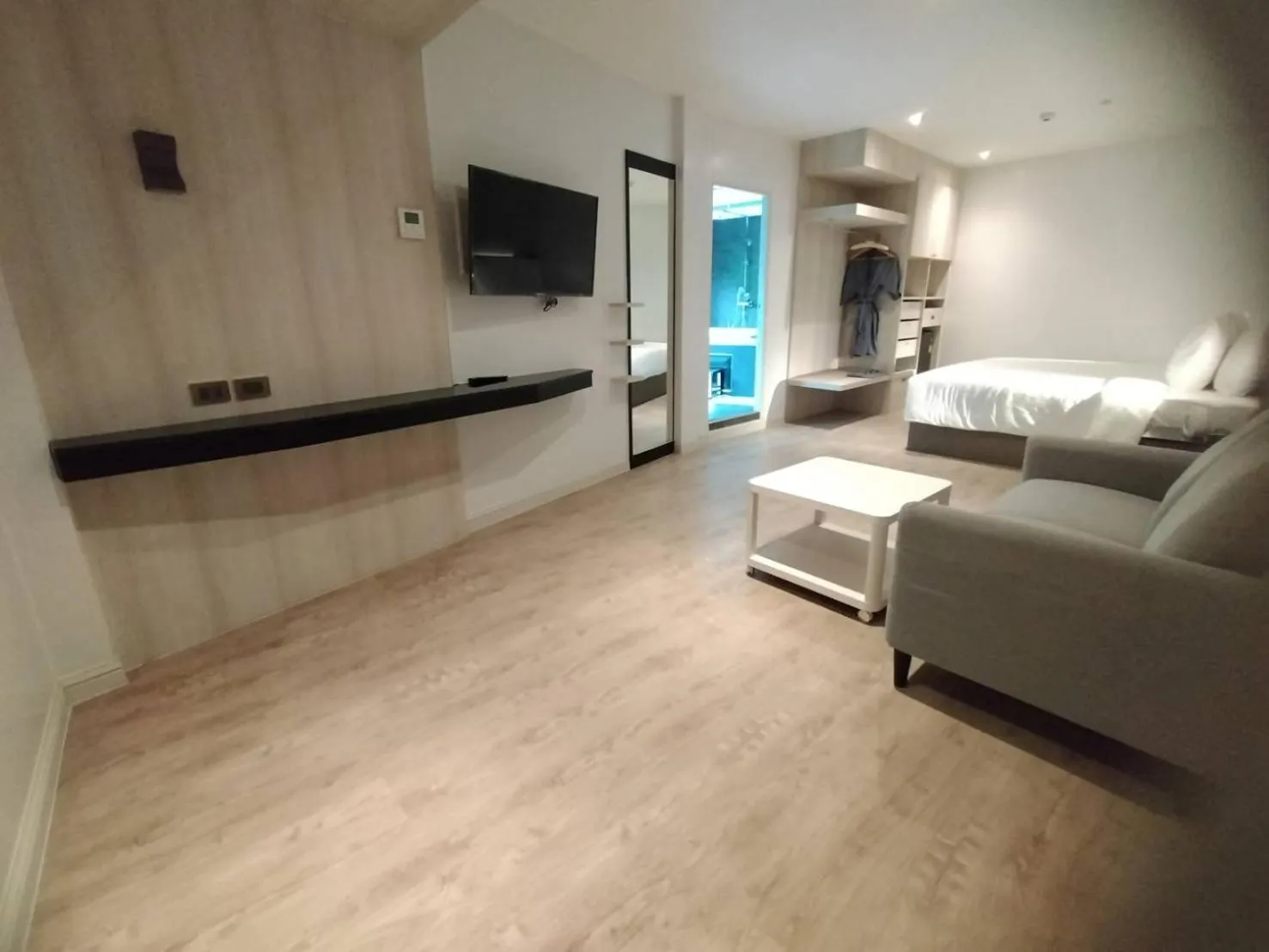 TV and multimedia in Karnyapha Hotspring hotel