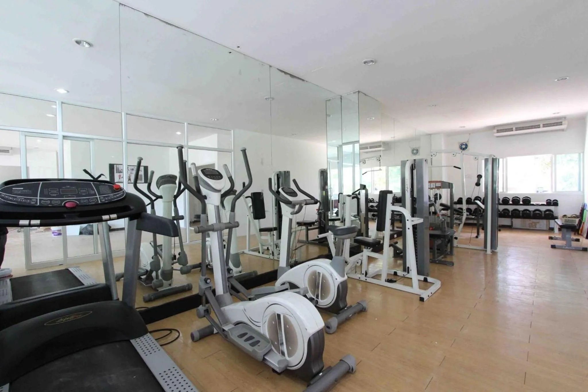 Fitness centre/facilities in The Leisure Hotel