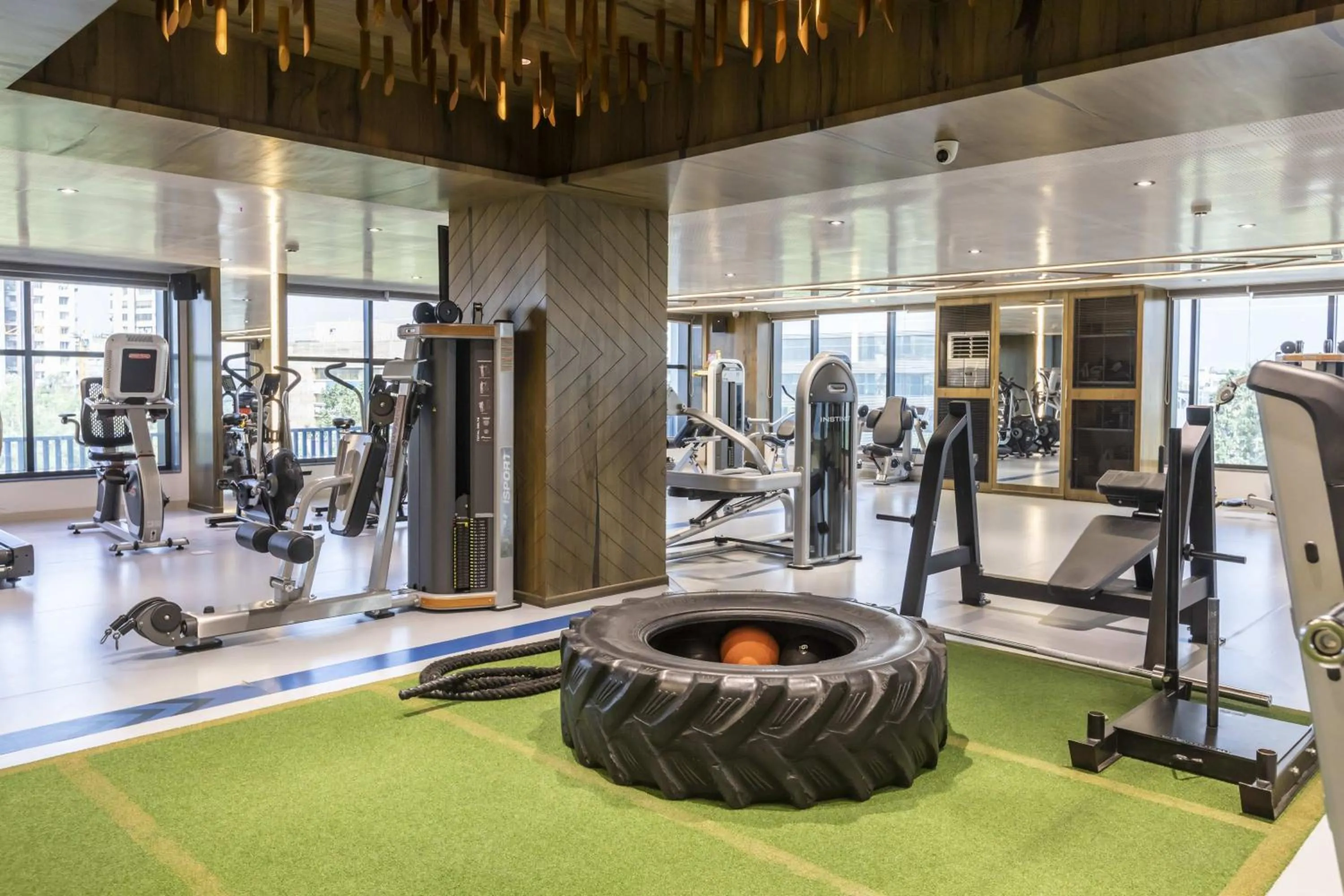 Fitness centre/facilities in Ramee International Surat