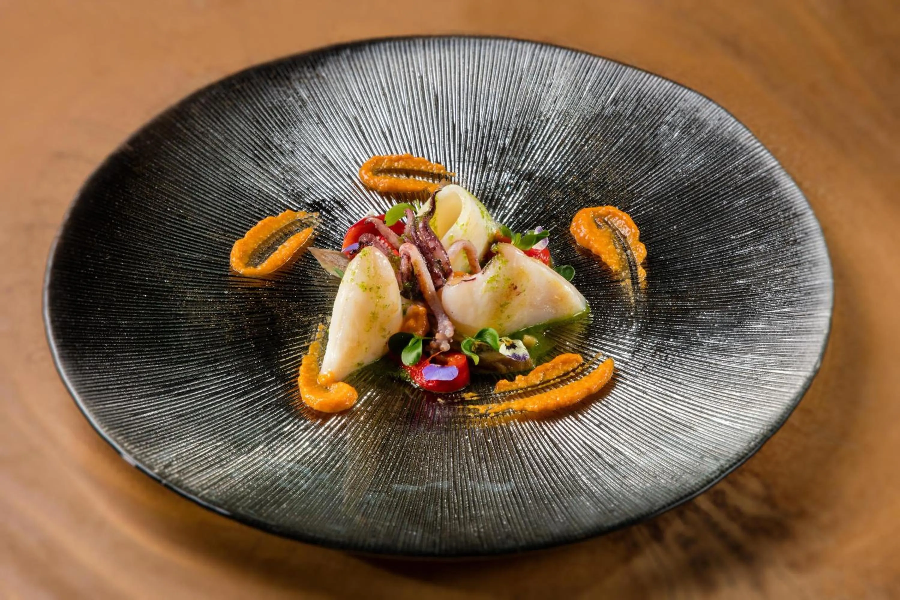 Restaurant/places to eat in Le Meridien Ra Beach Hotel and Spa