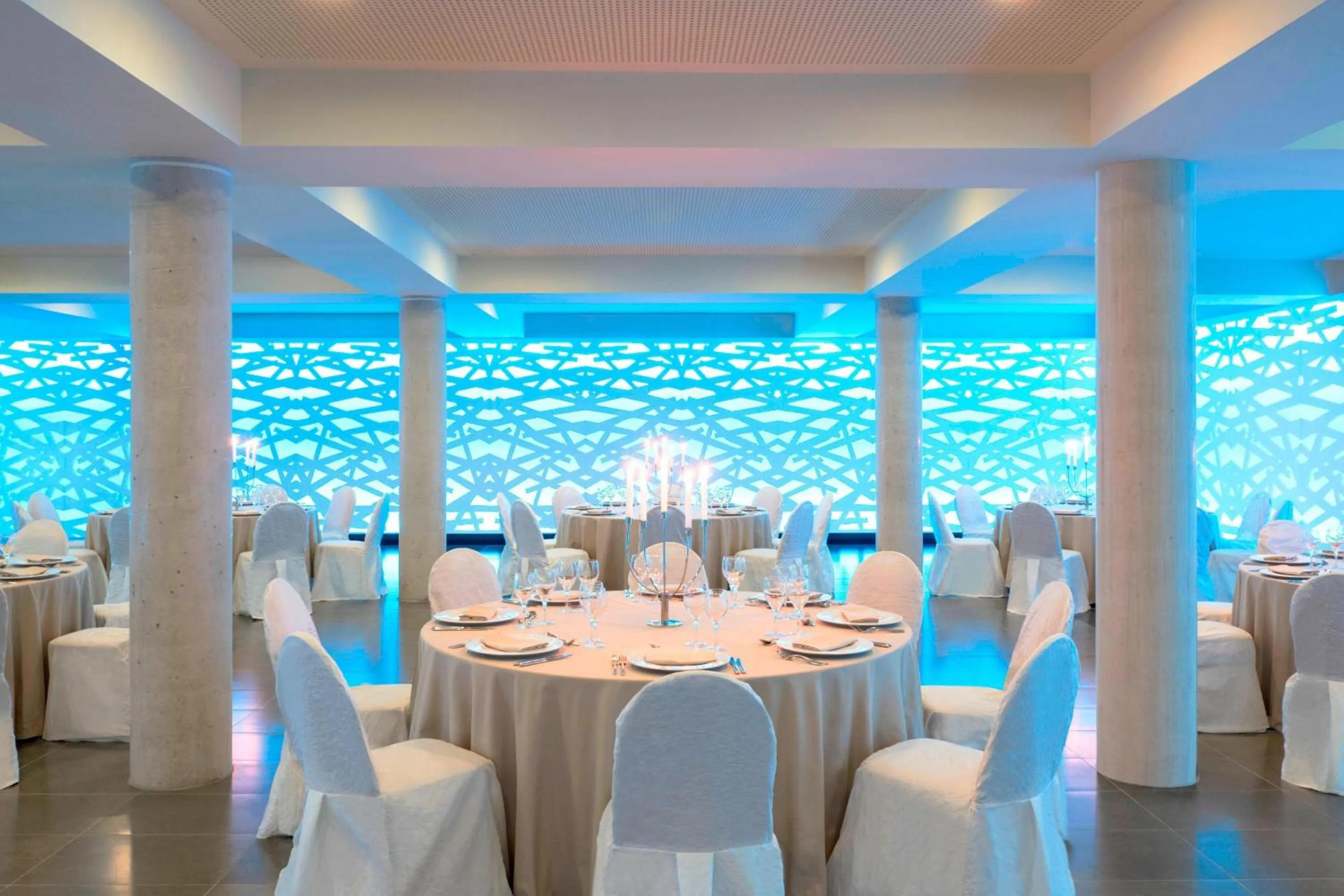 Meeting/conference room in Le Meridien Ra Beach Hotel and Spa