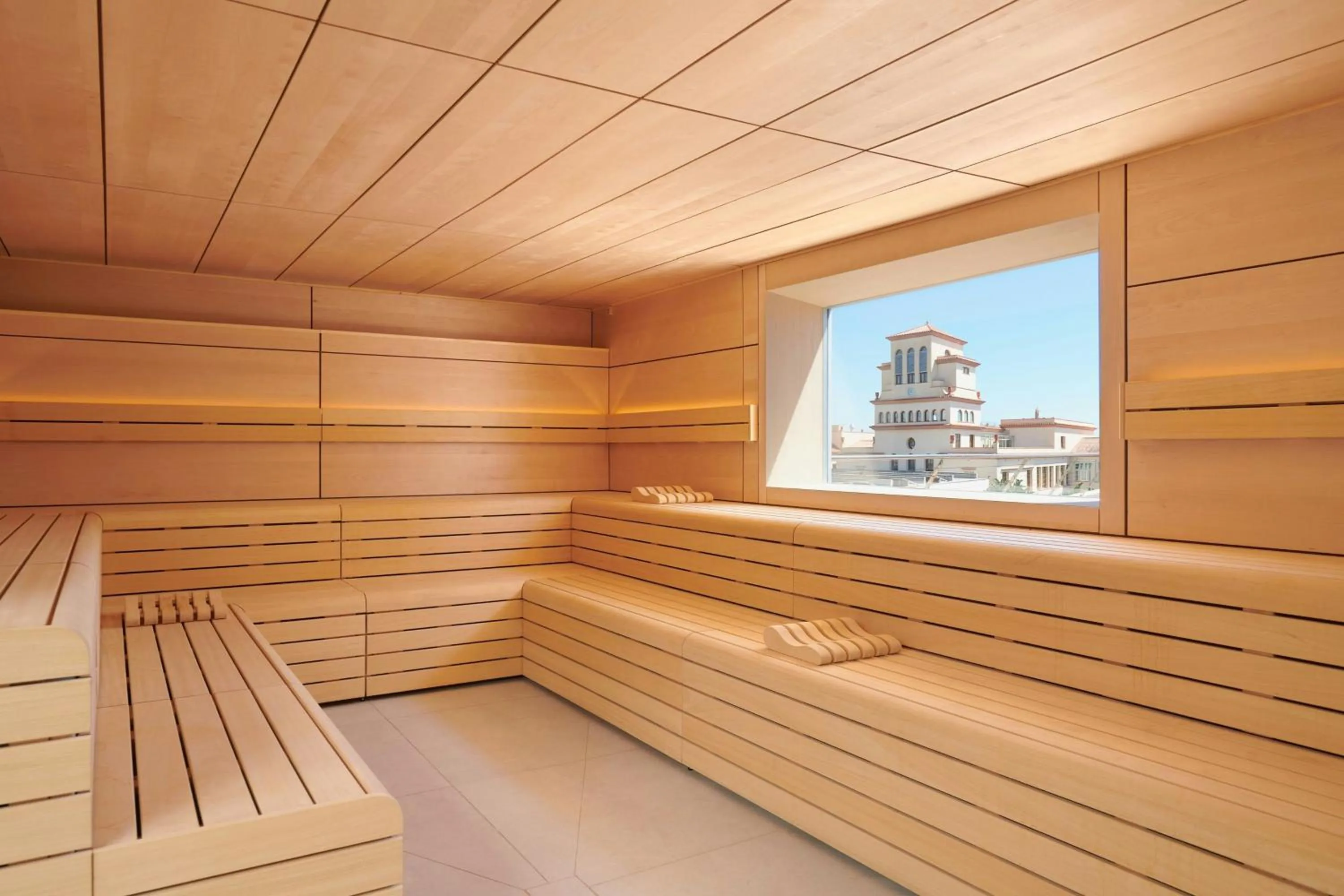 Spa and wellness centre/facilities in Le Meridien Ra Beach Hotel and Spa