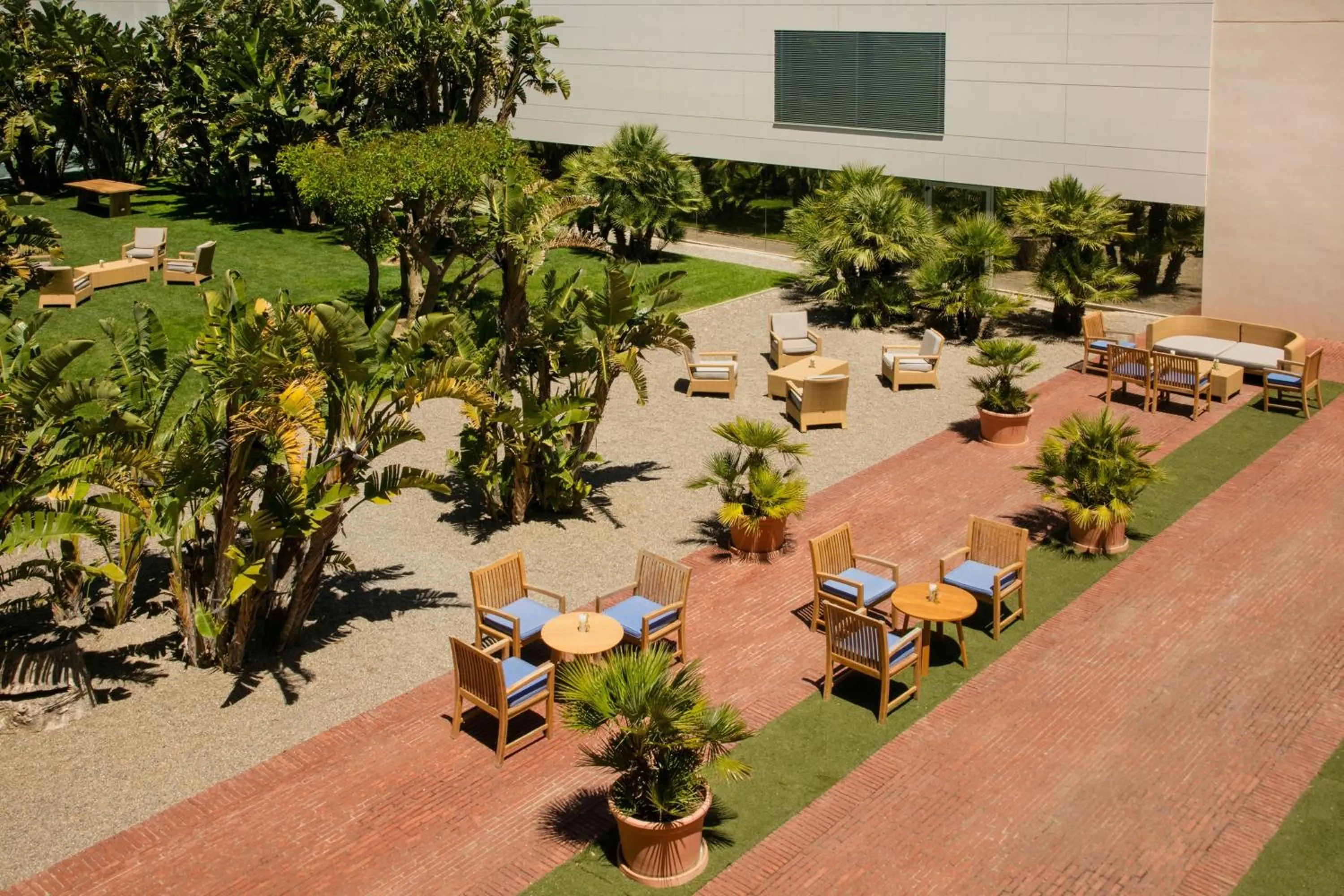 Photo of the whole room in Le Meridien Ra Beach Hotel and Spa