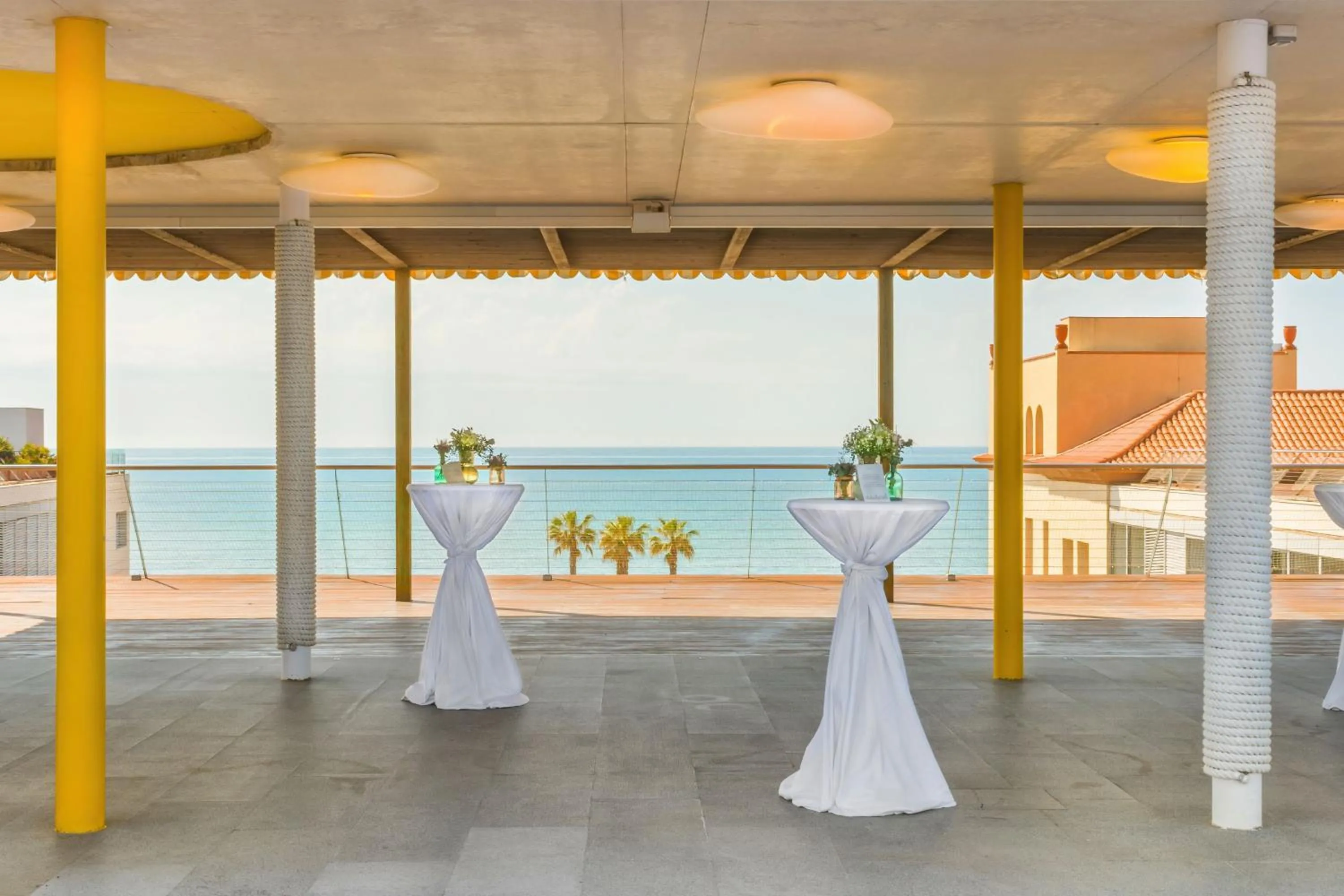 Banquet/Function facilities in Le Meridien Ra Beach Hotel and Spa
