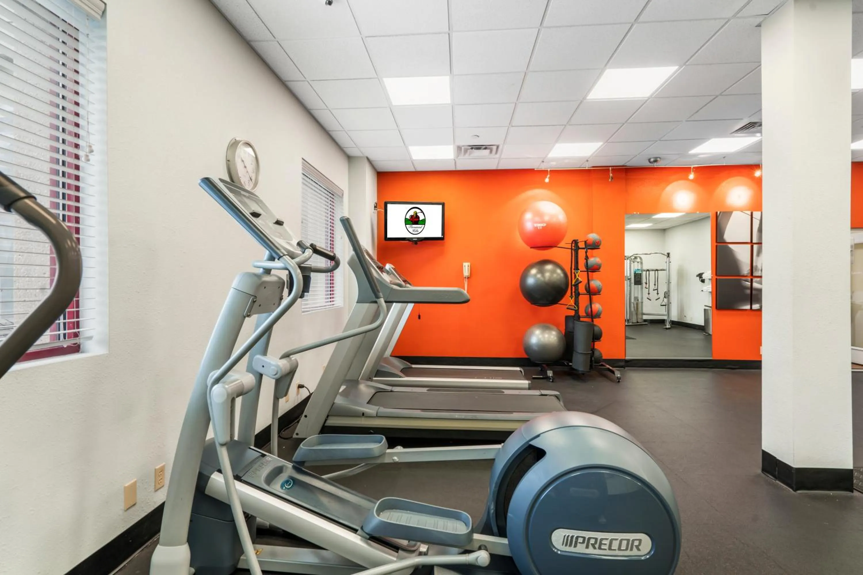 Fitness centre/facilities in Thousand Hills Resort Hotel