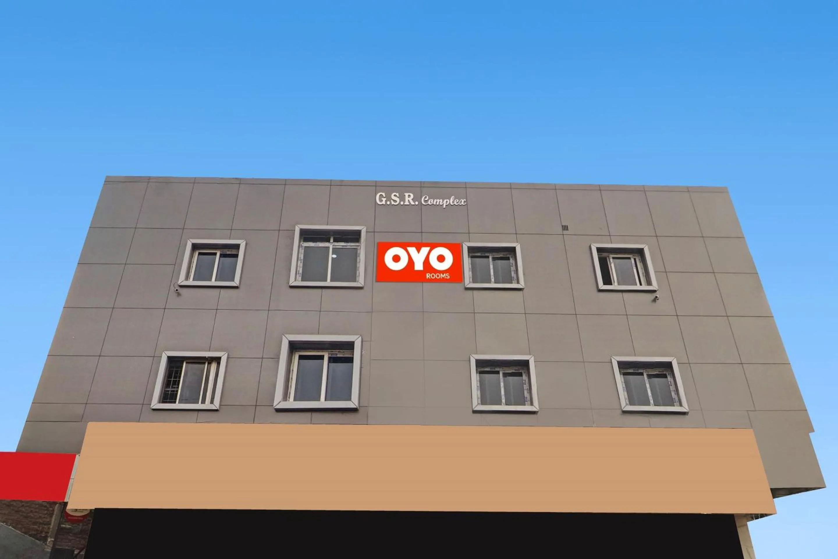 Facade/entrance in Super Hotel O Langar Houz Near Golconda Fort