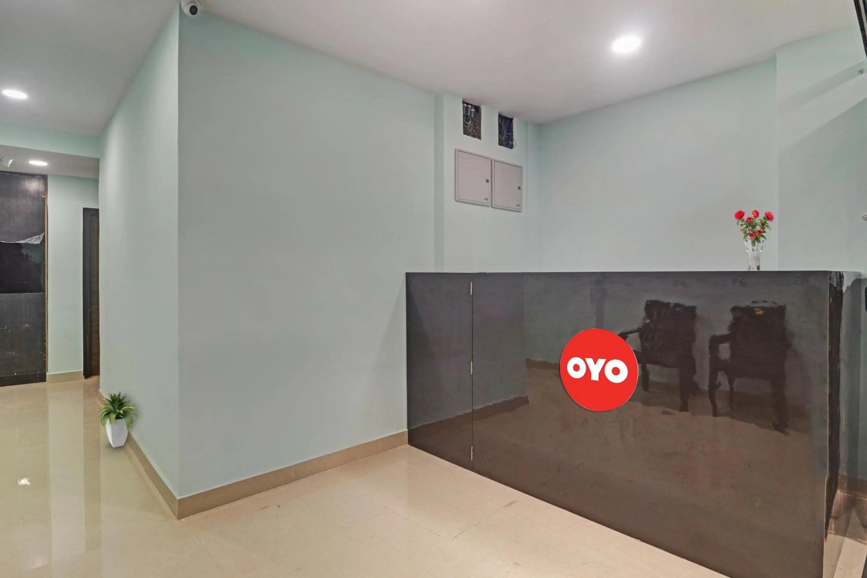 Lobby or reception in Super Hotel O Langar Houz Near Golconda Fort