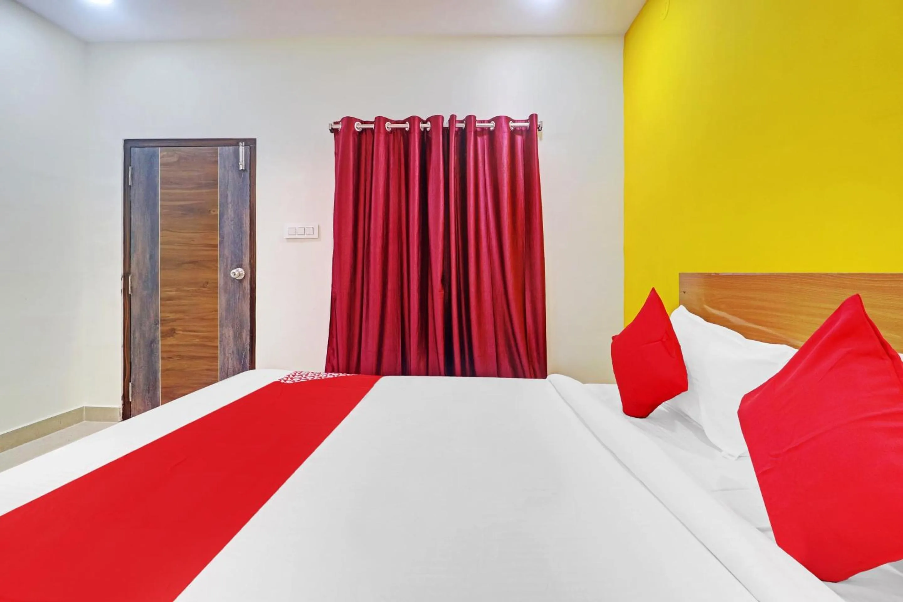 Bedroom, Bed in Super Hotel O Langar Houz Near Golconda Fort