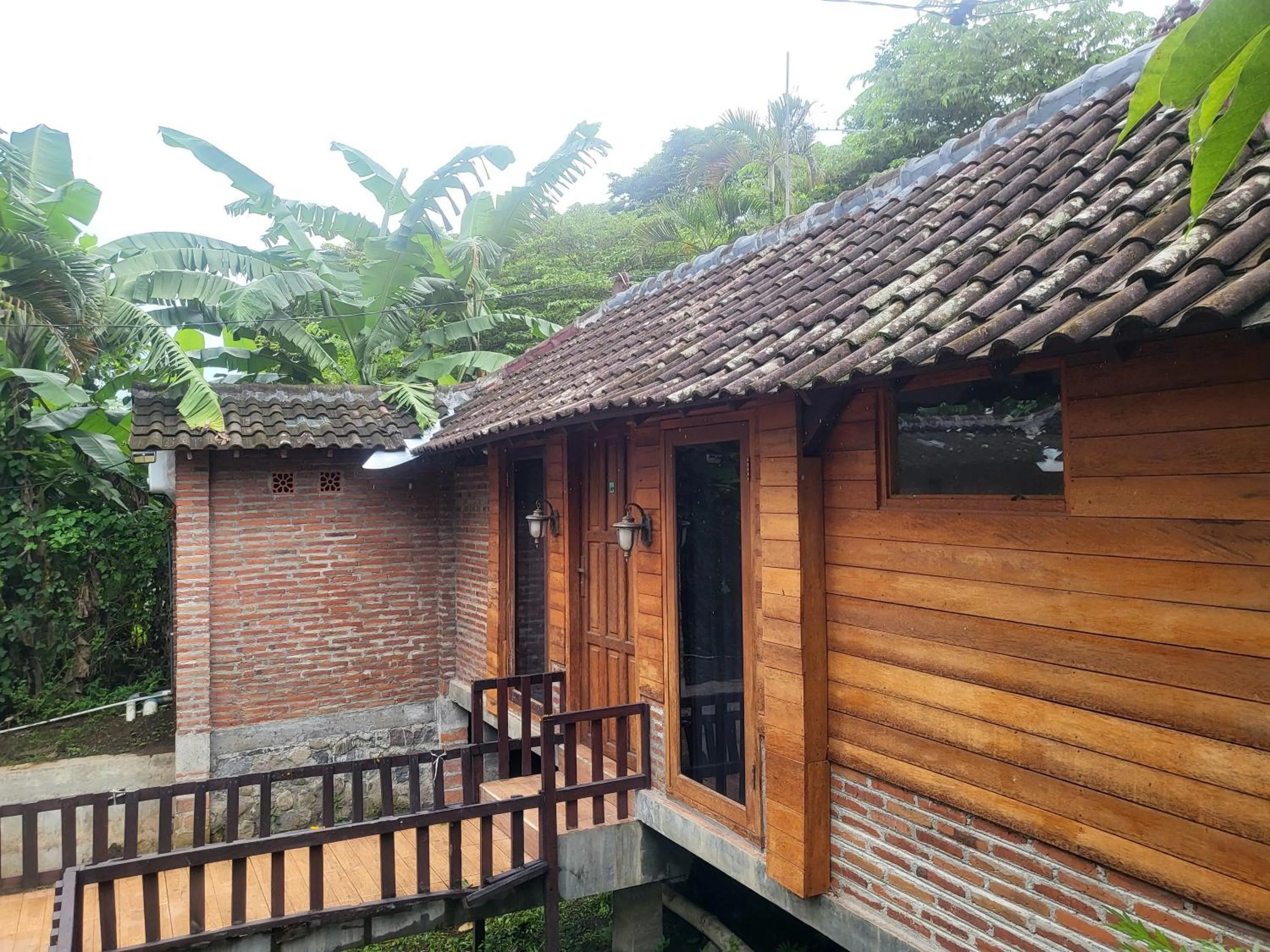 Property building in RedDoorz Syariah Near Wisata Durensewu Pandaan