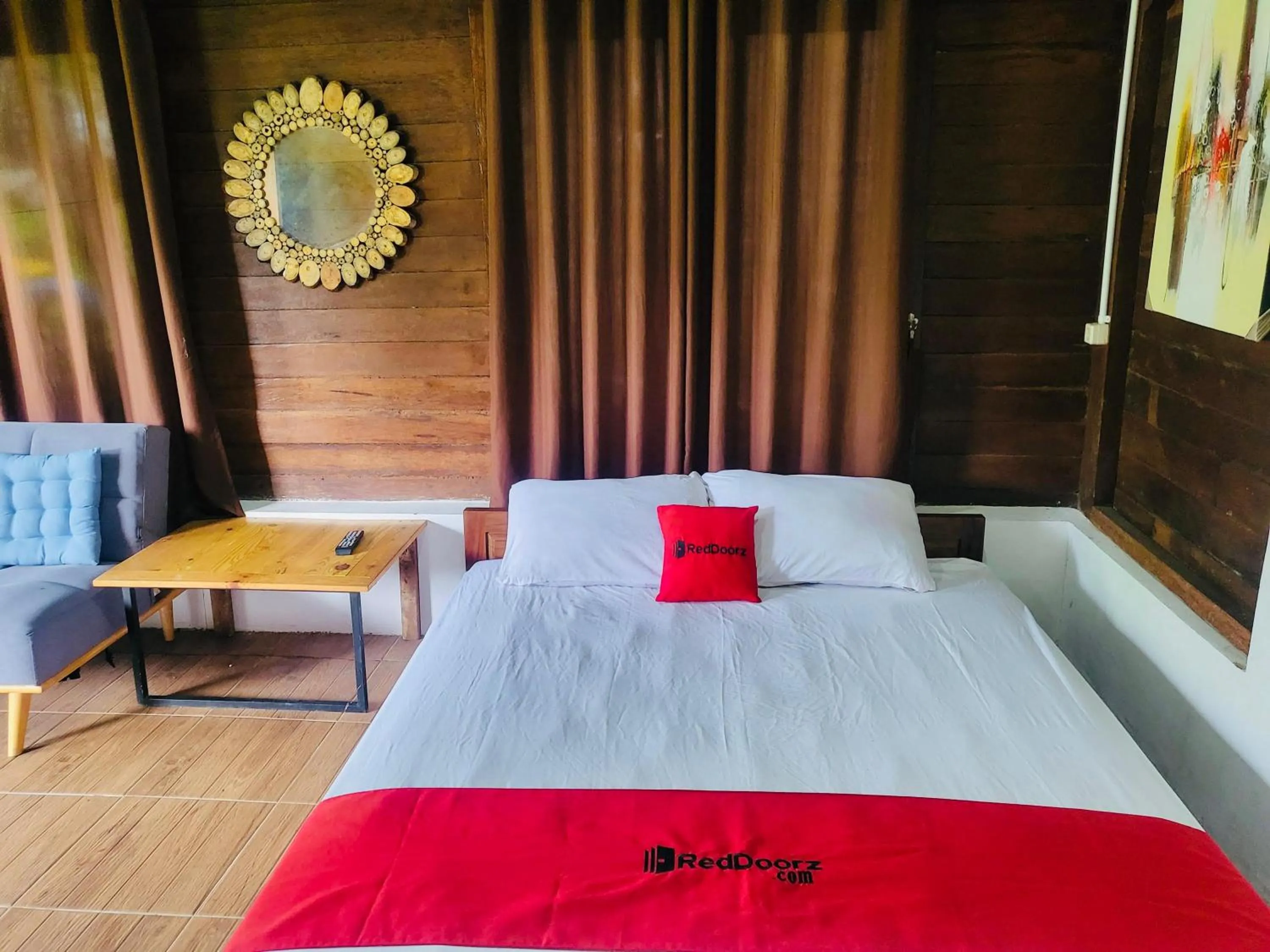 Bedroom, Bed in RedDoorz Syariah Near Wisata Durensewu Pandaan